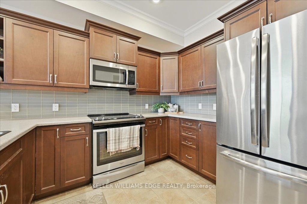Photo 10 of Unit 607, 3290 New Street, Burlington, Roseland — HOMEH