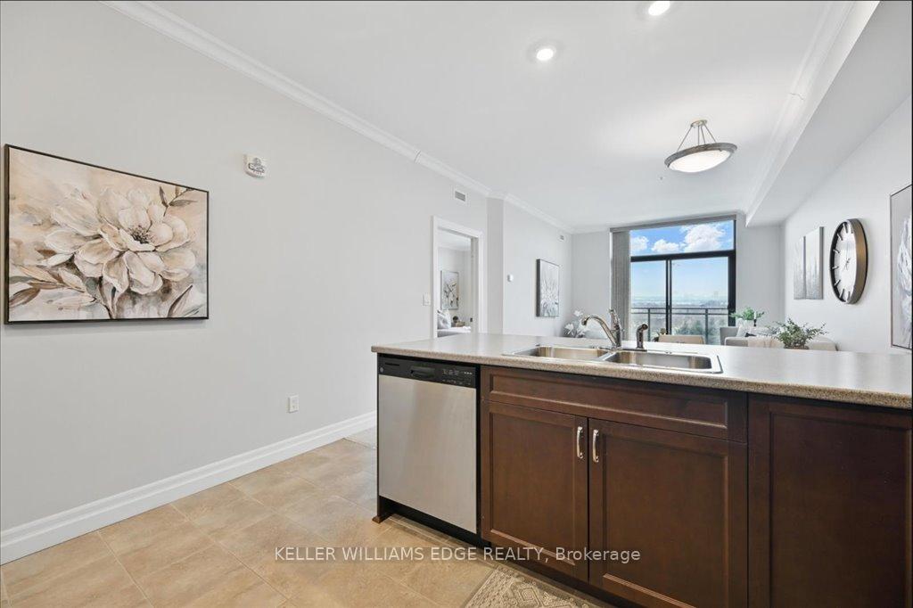 Photo 12 of Unit 607, 3290 New Street, Burlington, Roseland — HOMEH