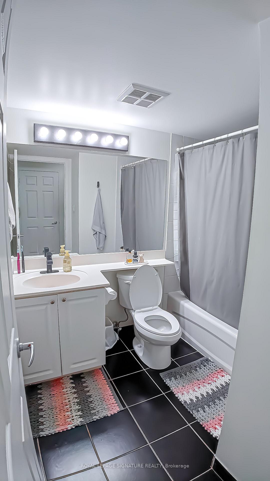 Photo 9 of Unit 1726, 230 Queens Quay W, Toronto, Waterfront Communities — HOMEH
