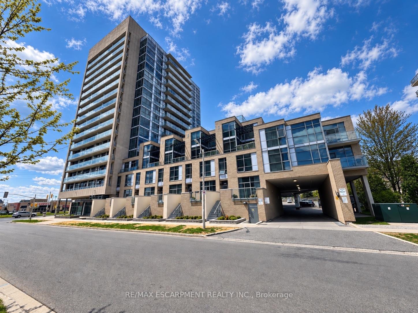Photo of Unit 809, 1940 Ironstone Drive
