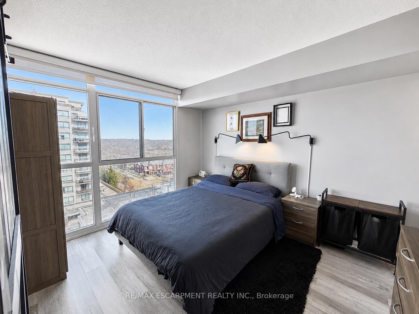 Photo 21 of Unit 809, 1940 Ironstone Drive, Burlington, Uptown — HOMEH