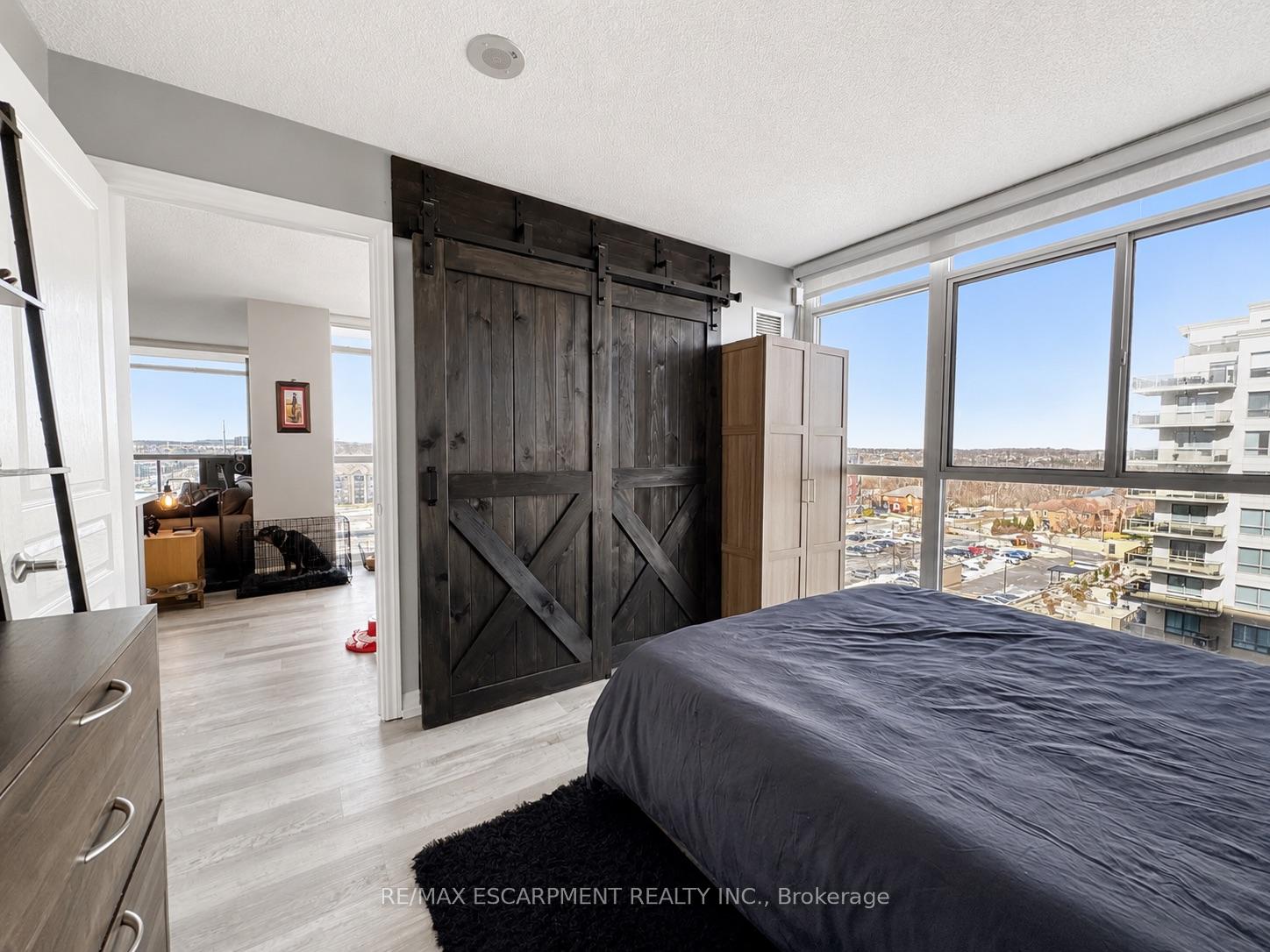 Photo 24 of Unit 809, 1940 Ironstone Drive, Burlington, Uptown — HOMEH