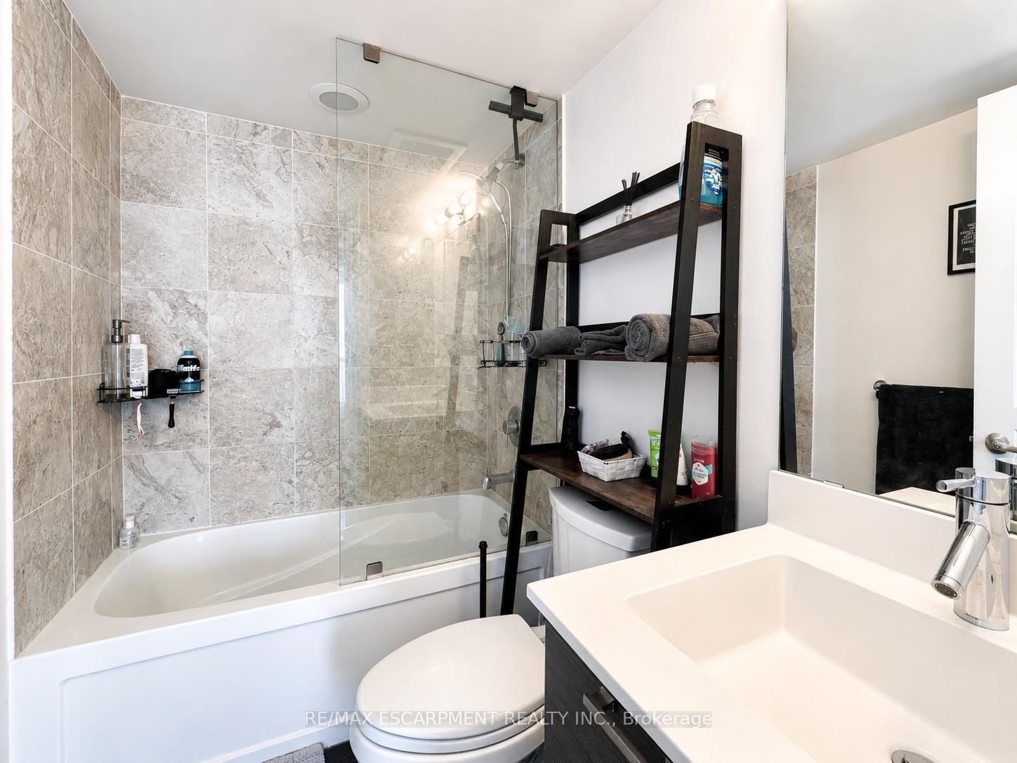 Photo 25 of Unit 809, 1940 Ironstone Drive, Burlington, Uptown — HOMEH