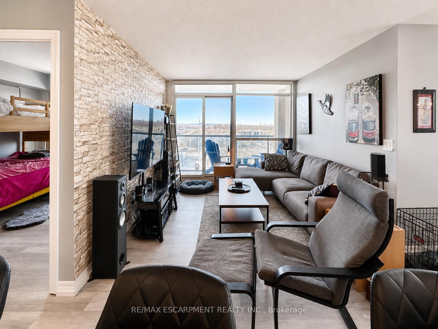 Photo 27 of Unit 809, 1940 Ironstone Drive, Burlington, Uptown — HOMEH