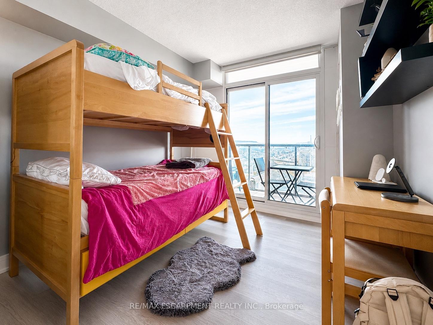 Photo 32 of Unit 809, 1940 Ironstone Drive, Burlington, Uptown — HOMEH
