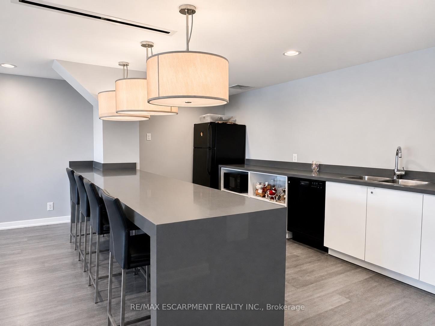 Photo 41 of Unit 809, 1940 Ironstone Drive, Burlington, Uptown — HOMEH
