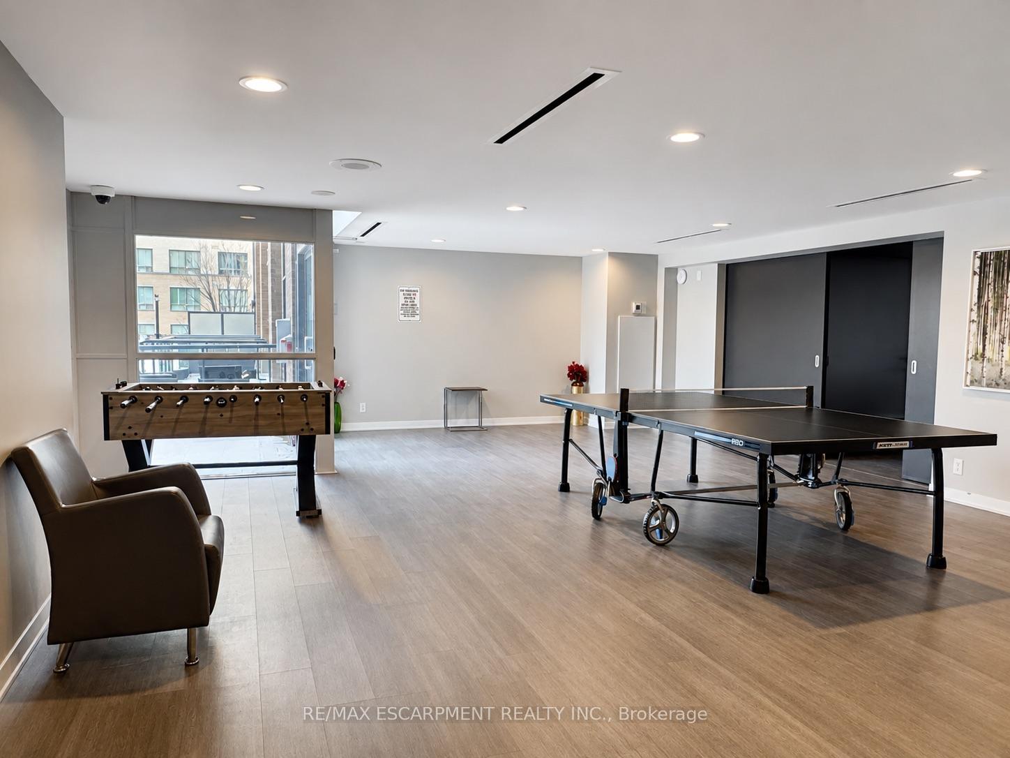 Photo 43 of Unit 809, 1940 Ironstone Drive, Burlington, Uptown — HOMEH