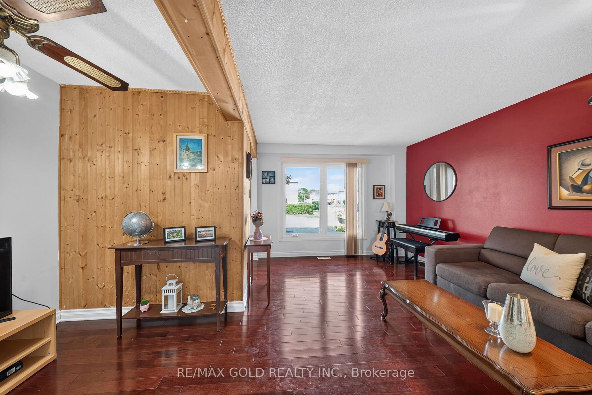 Photo 14 of 10 Jeffrey Street, Brampton, Northgate — HOMEH