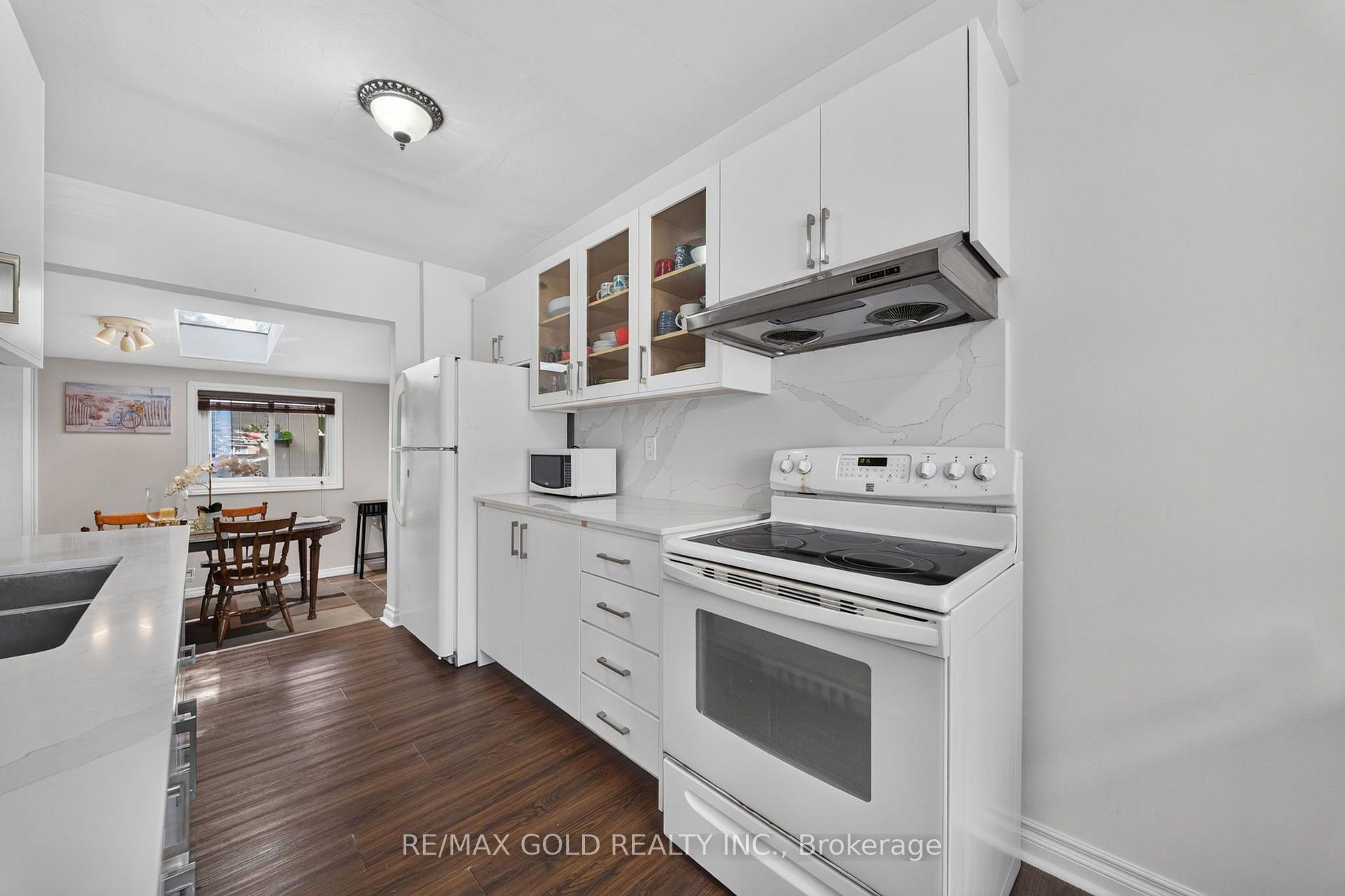 Photo 20 of 10 Jeffrey Street, Brampton, Northgate — HOMEH