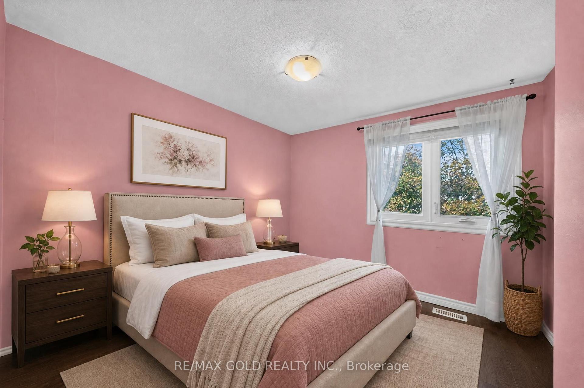 Photo 27 of 10 Jeffrey Street, Brampton, Northgate — HOMEH