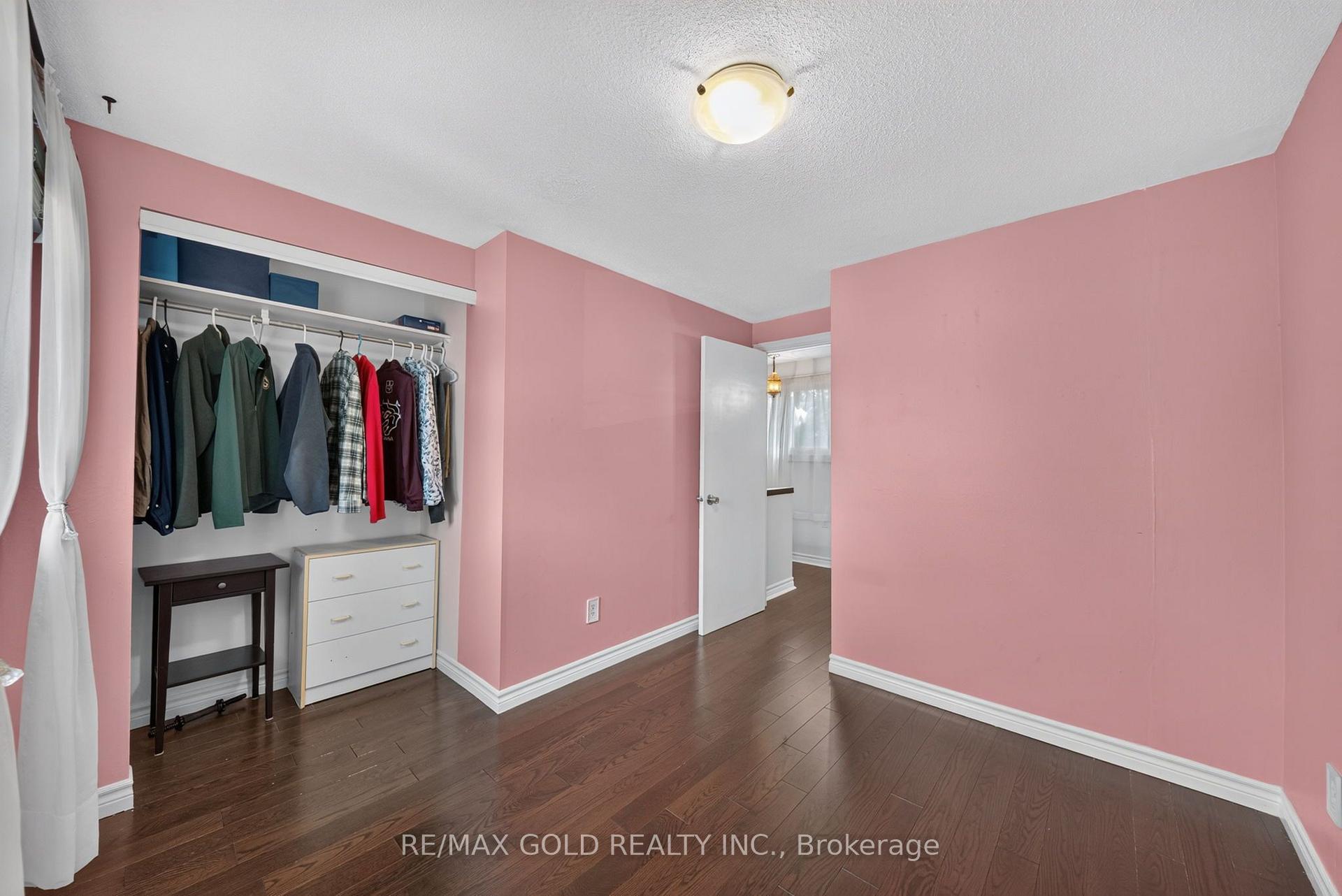 Photo 28 of 10 Jeffrey Street, Brampton, Northgate — HOMEH