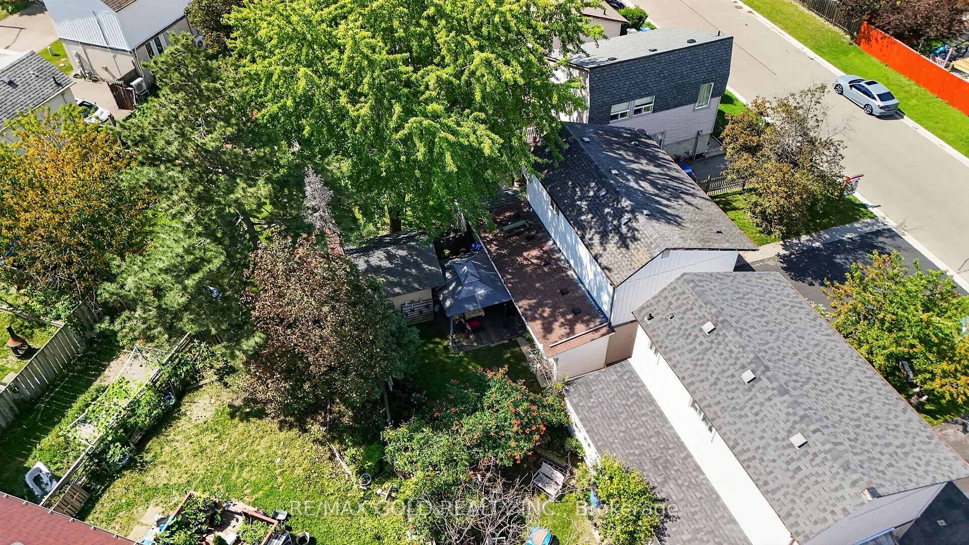 Photo 47 of 10 Jeffrey Street, Brampton, Northgate — HOMEH