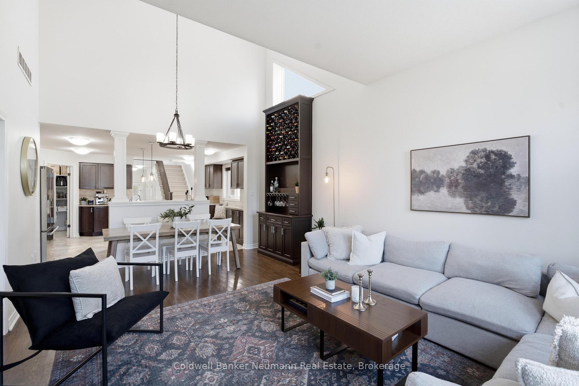Photo 8 of 186 Goodwin Drive, Guelph, Pineridge/Westminster Woods — HOMEH