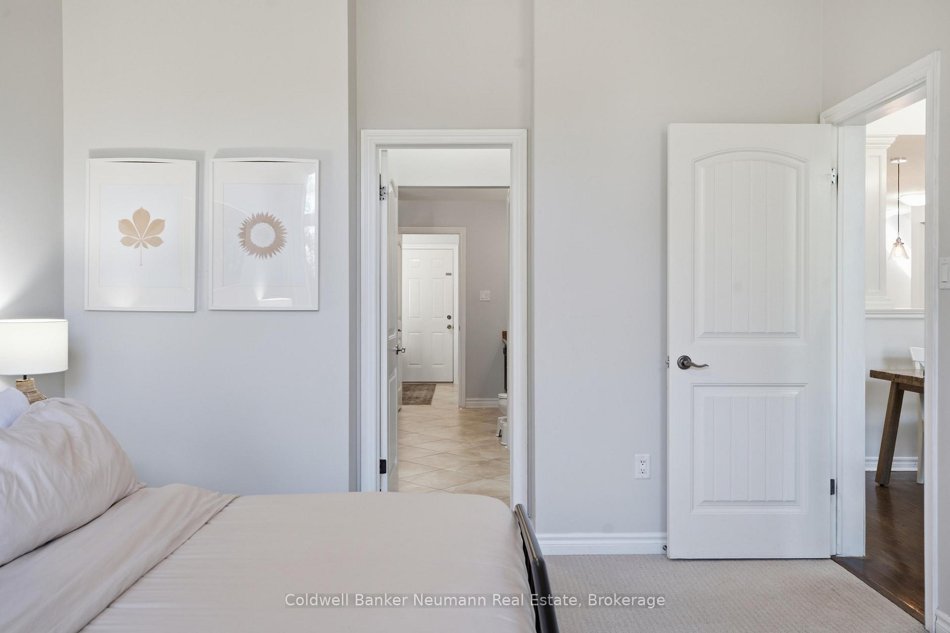 Photo 10 of 186 Goodwin Drive, Guelph, Pineridge/Westminster Woods — HOMEH
