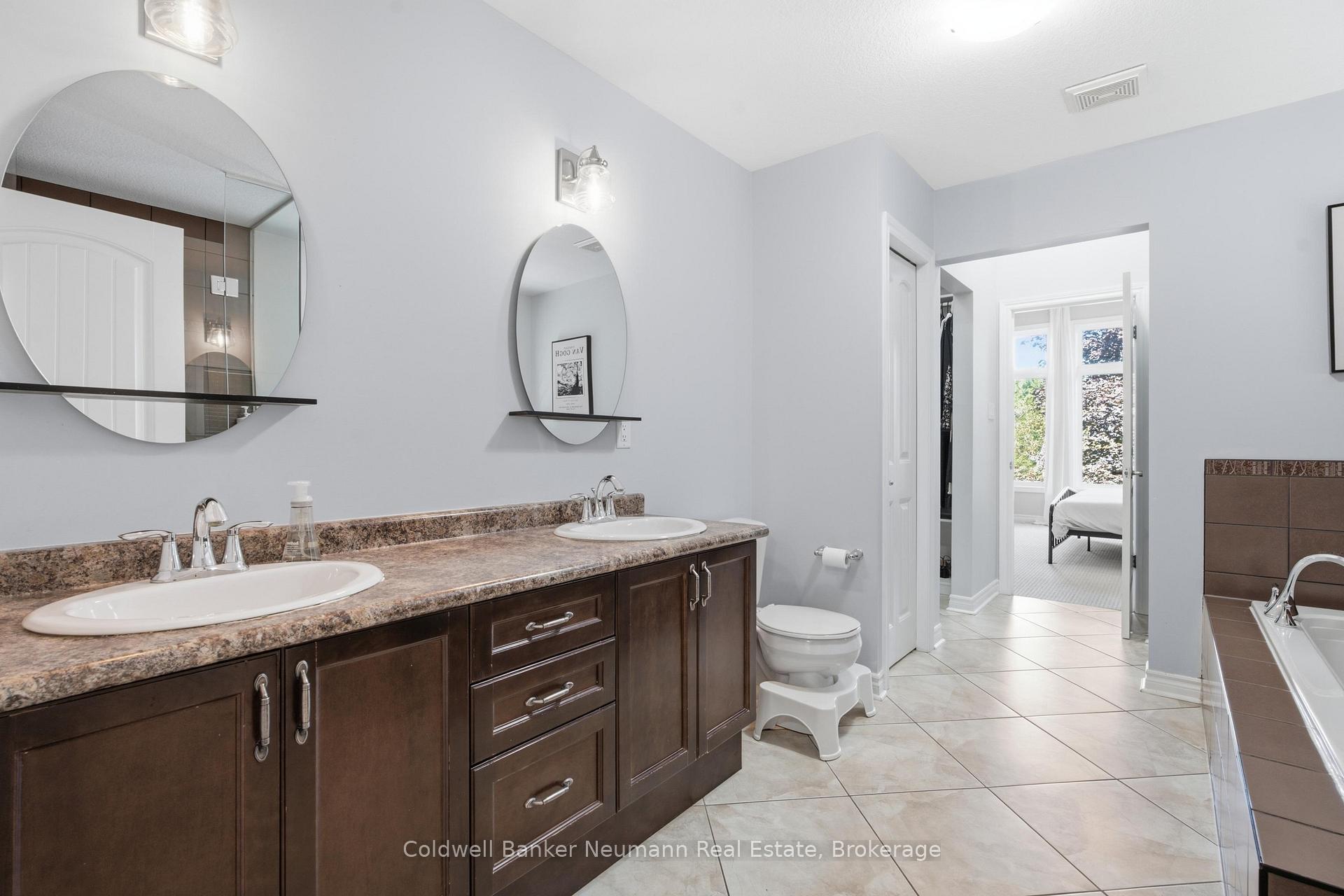 Photo 13 of 186 Goodwin Drive, Guelph, Pineridge/Westminster Woods — HOMEH