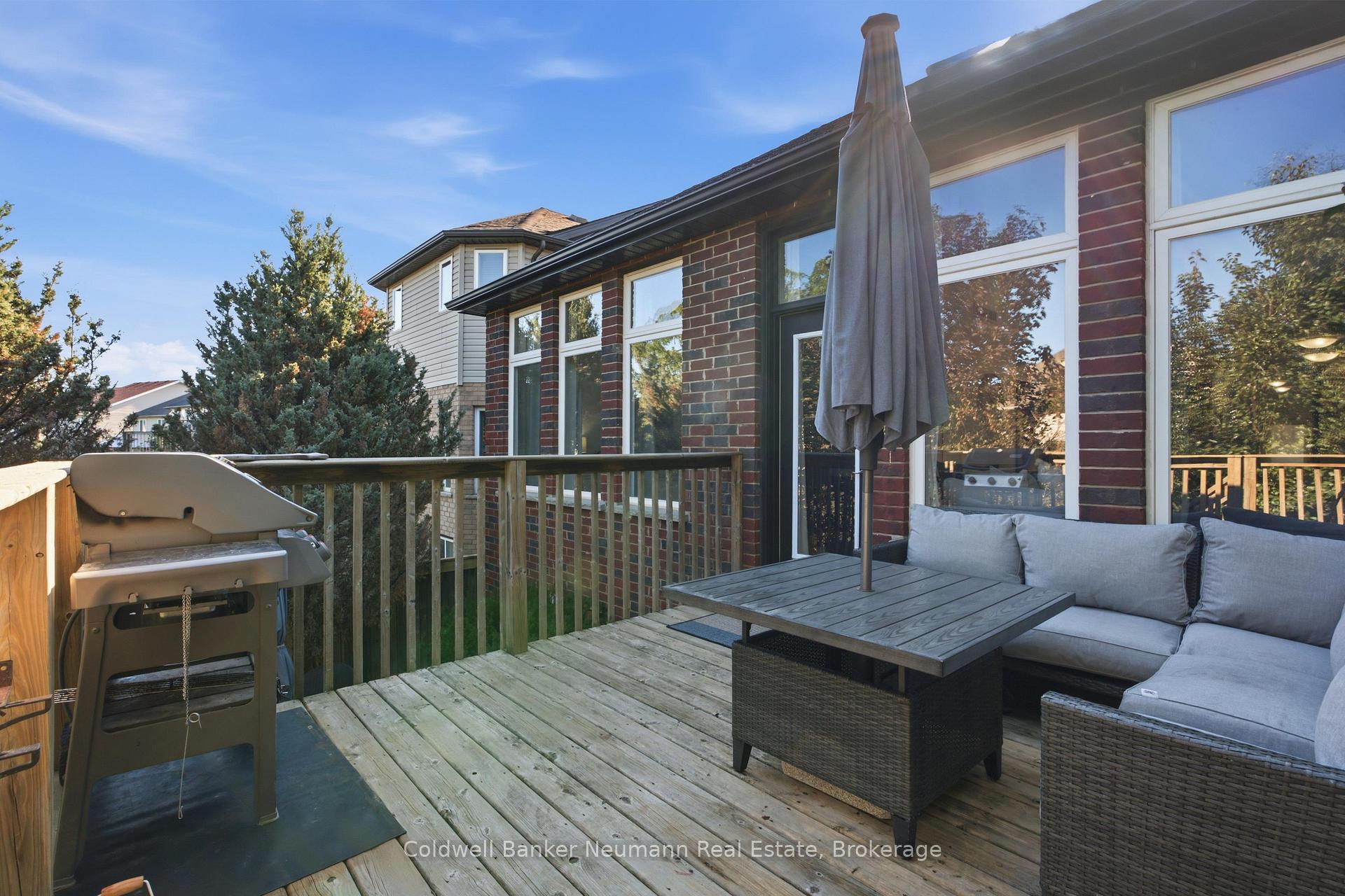 Photo 15 of 186 Goodwin Drive, Guelph, Pineridge/Westminster Woods — HOMEH