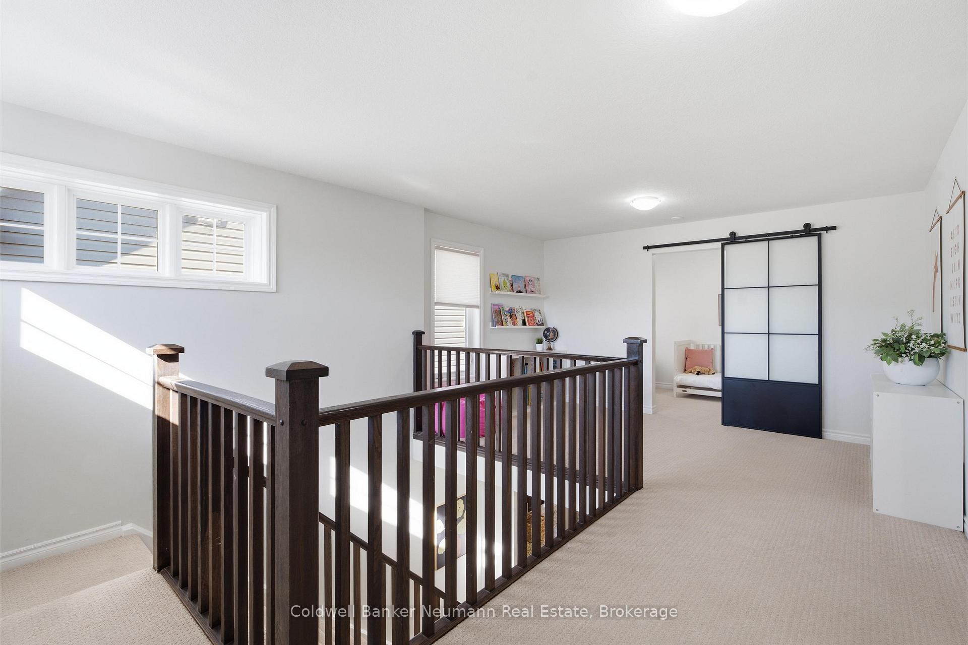 Photo 18 of 186 Goodwin Drive, Guelph, Pineridge/Westminster Woods — HOMEH