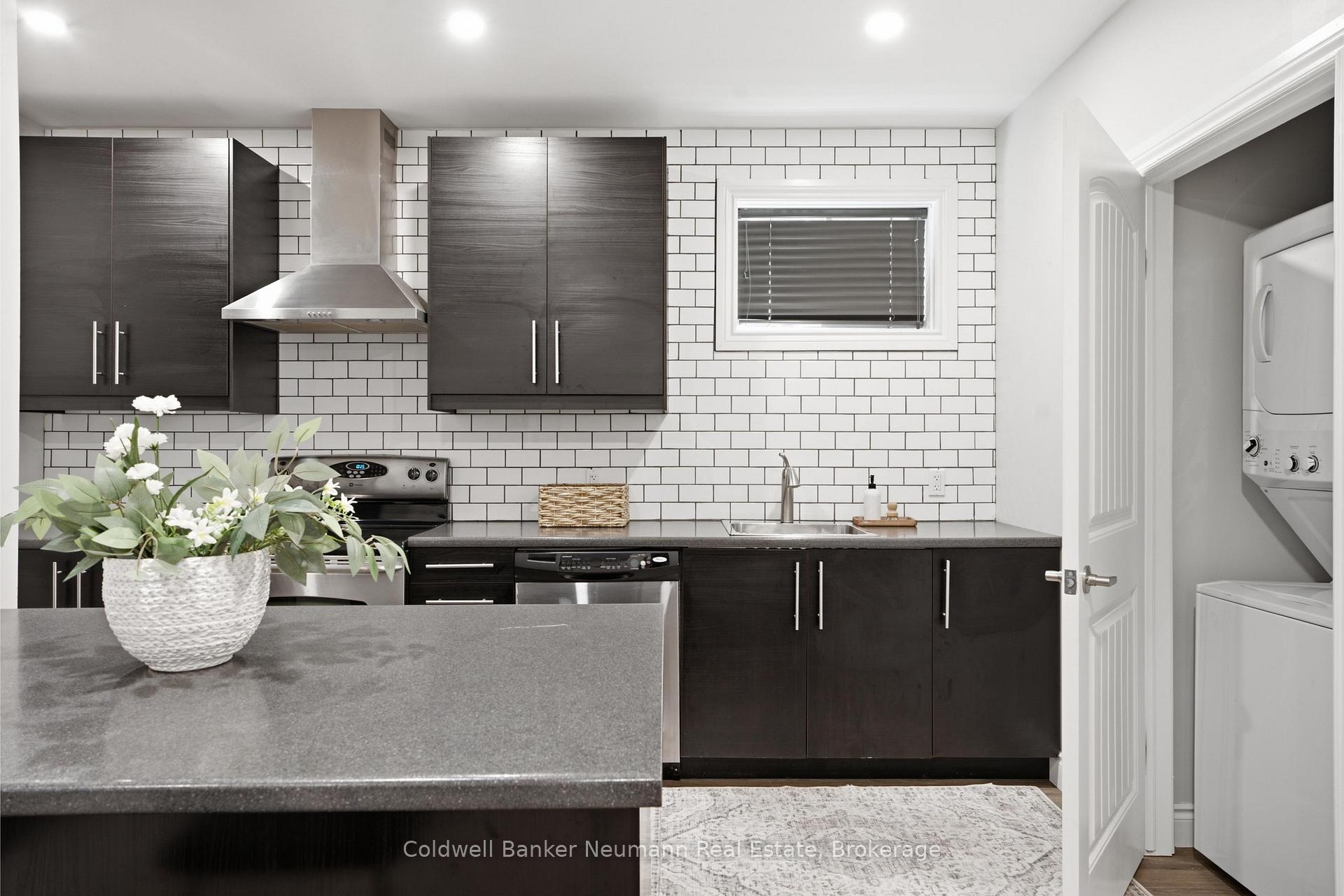 Photo 31 of 186 Goodwin Drive, Guelph, Pineridge/Westminster Woods — HOMEH
