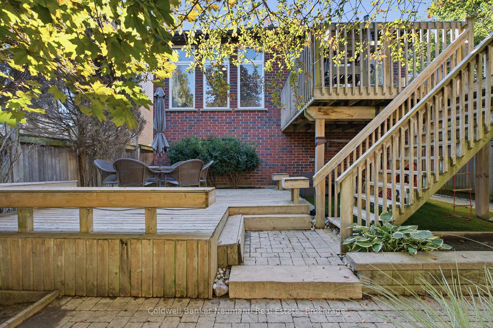 Photo 37 of 186 Goodwin Drive, Guelph, Pineridge/Westminster Woods — HOMEH