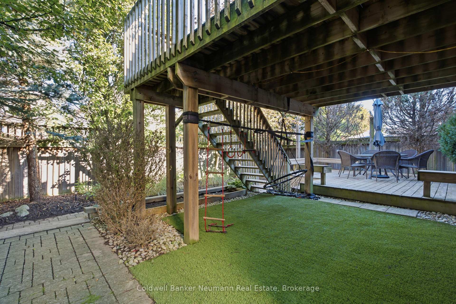 Photo 39 of 186 Goodwin Drive, Guelph, Pineridge/Westminster Woods — HOMEH