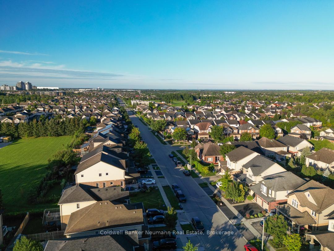 Photo 42 of 186 Goodwin Drive, Guelph, Pineridge/Westminster Woods — HOMEH