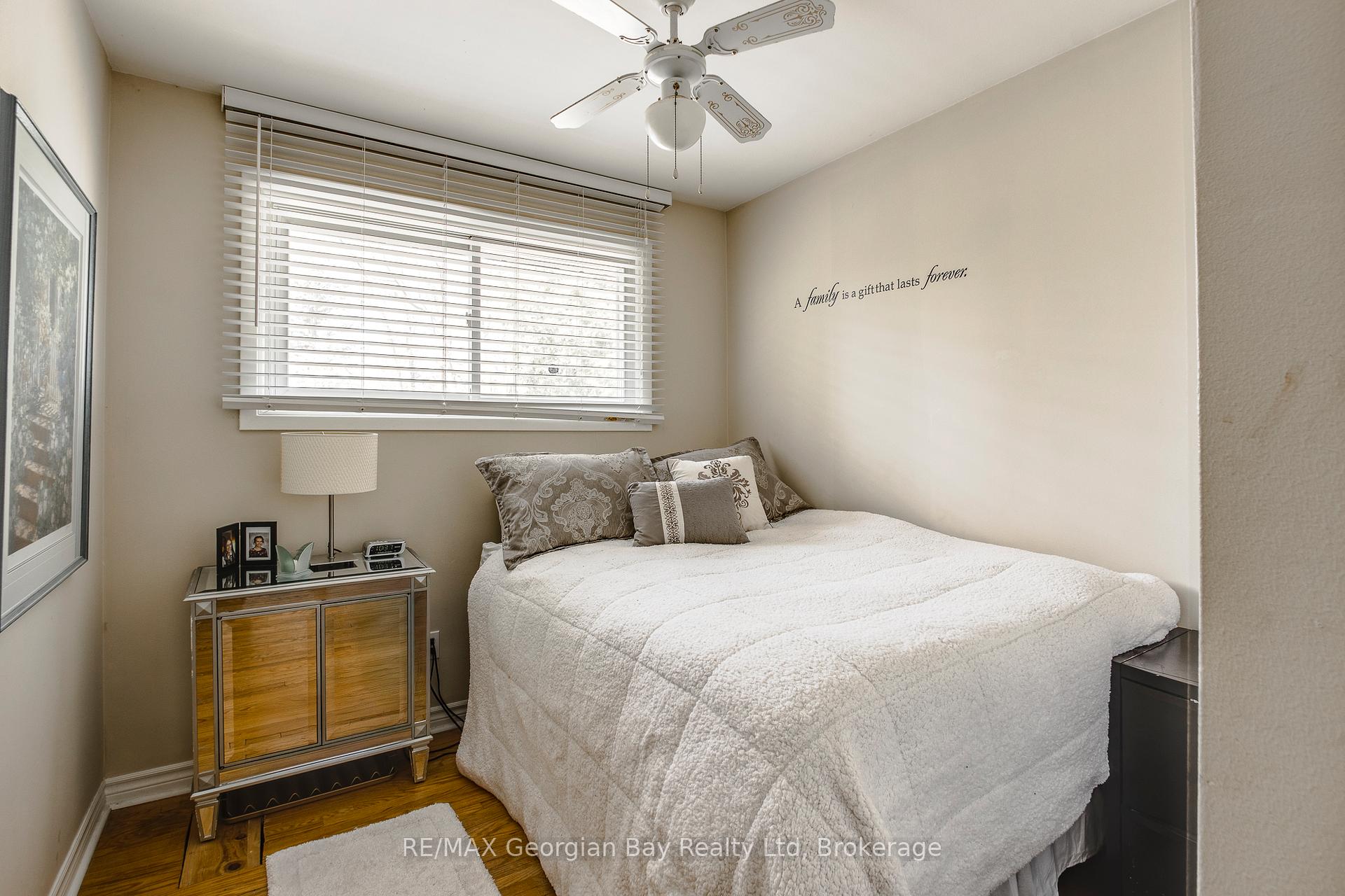 Photo 13 of 338 Seventh Street, Midland — HOMEH