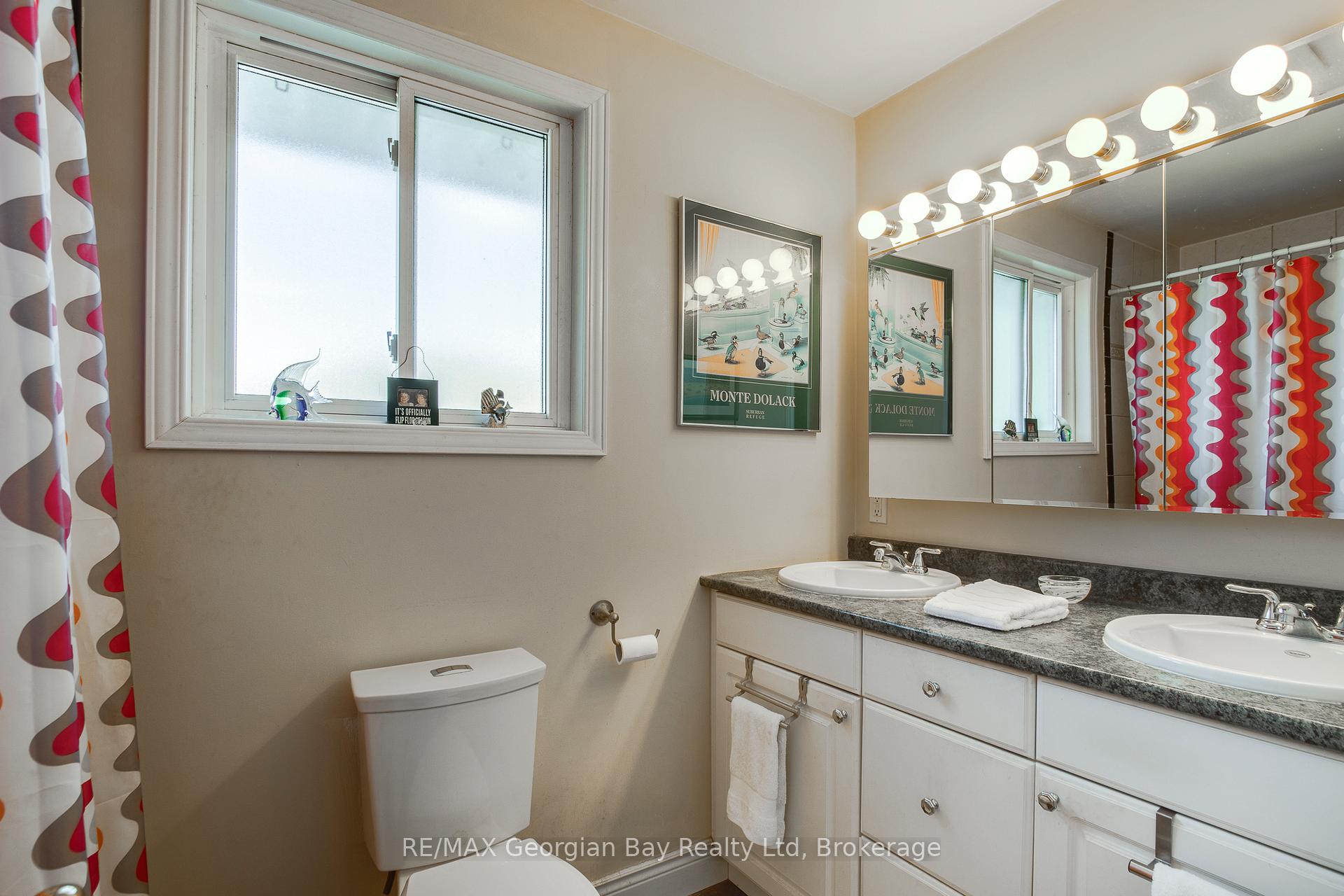 Photo 14 of 338 Seventh Street, Midland — HOMEH