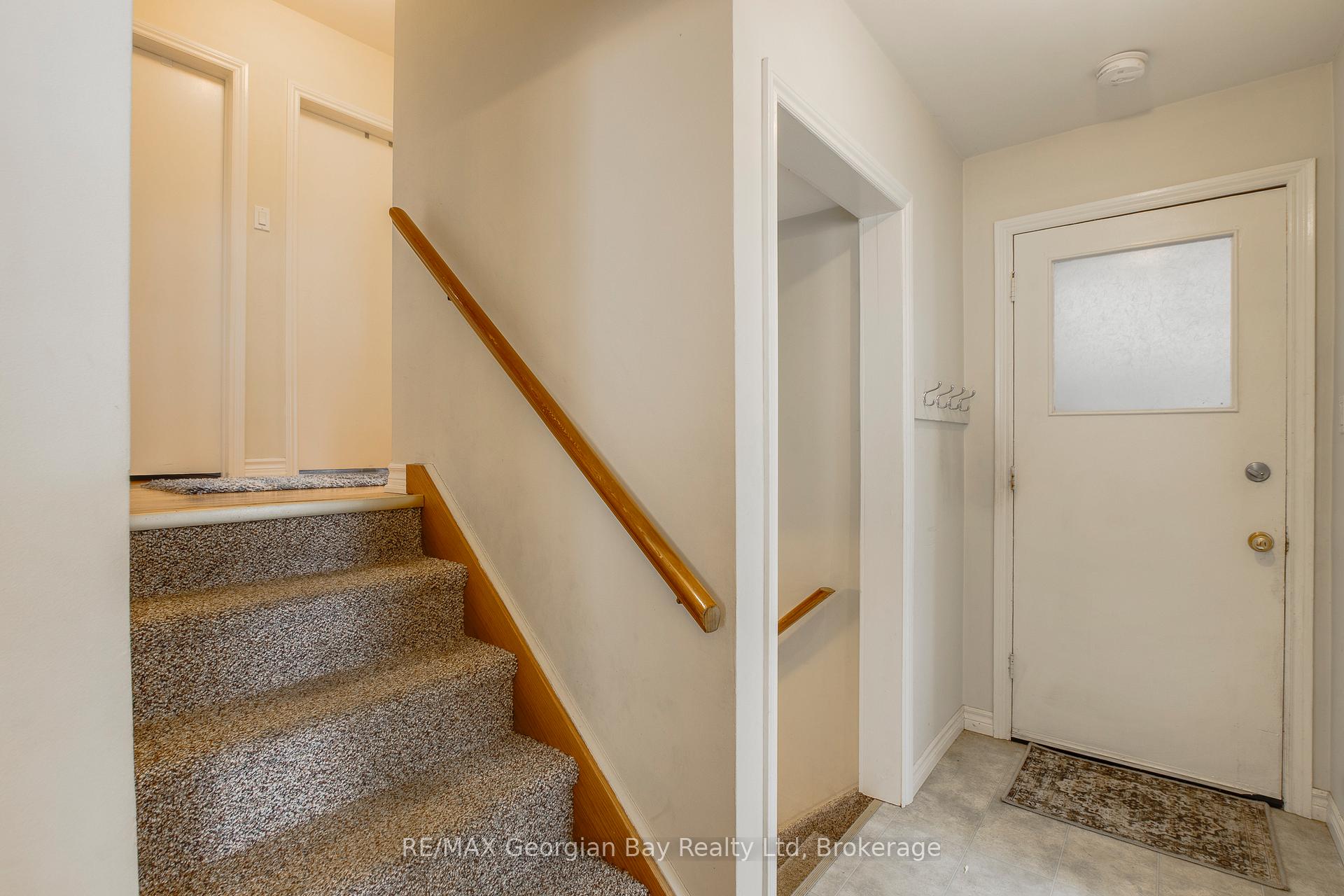Photo 15 of 338 Seventh Street, Midland — HOMEH