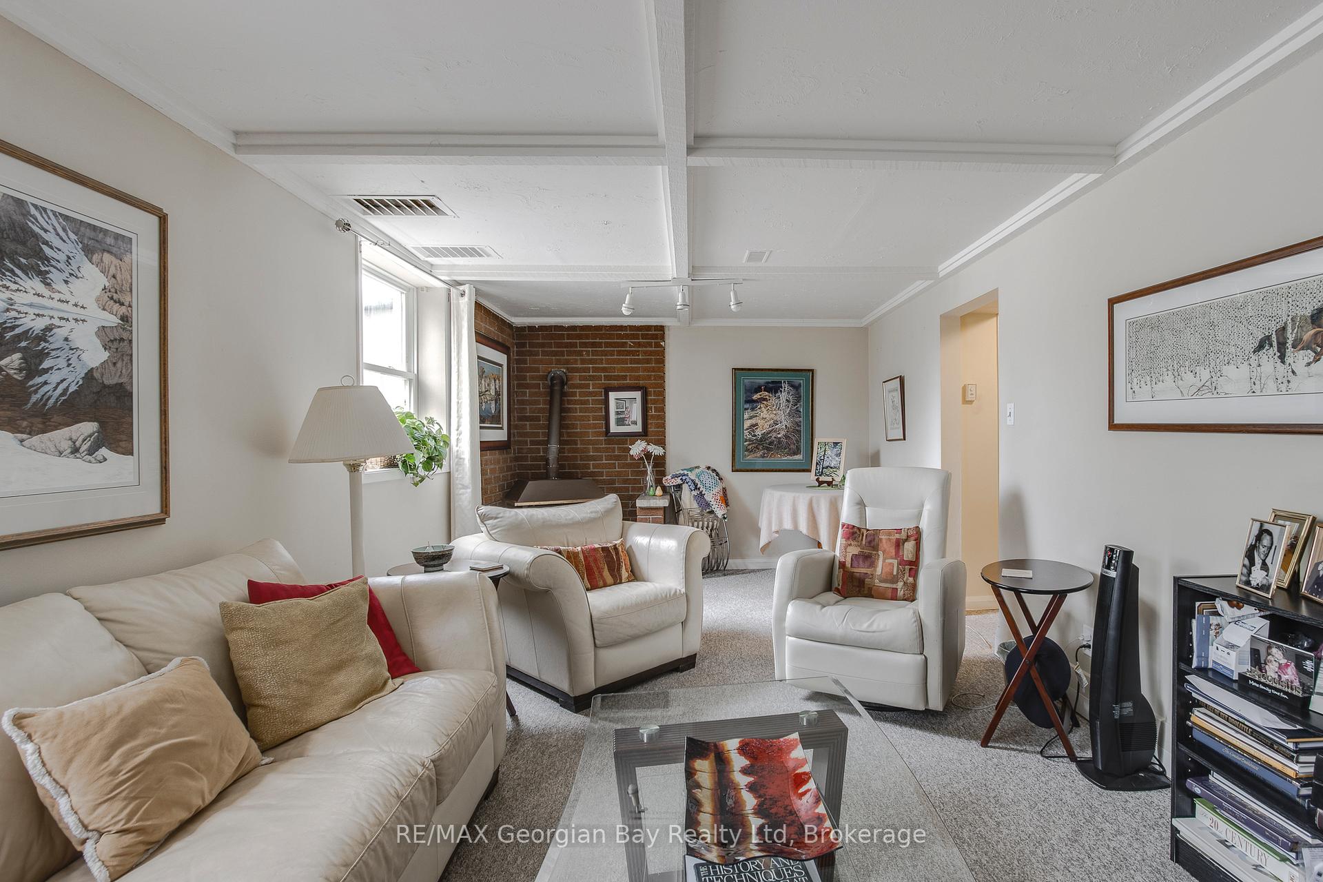 Photo 19 of 338 Seventh Street, Midland — HOMEH