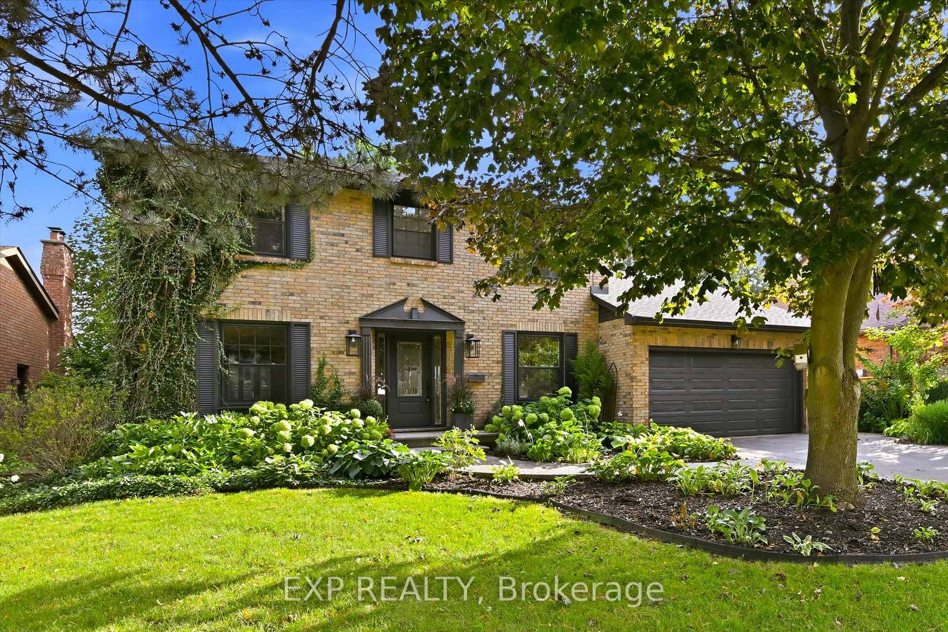Photo 2 of 51 Chatterson Drive, Hamilton, Ancaster — HOMEH