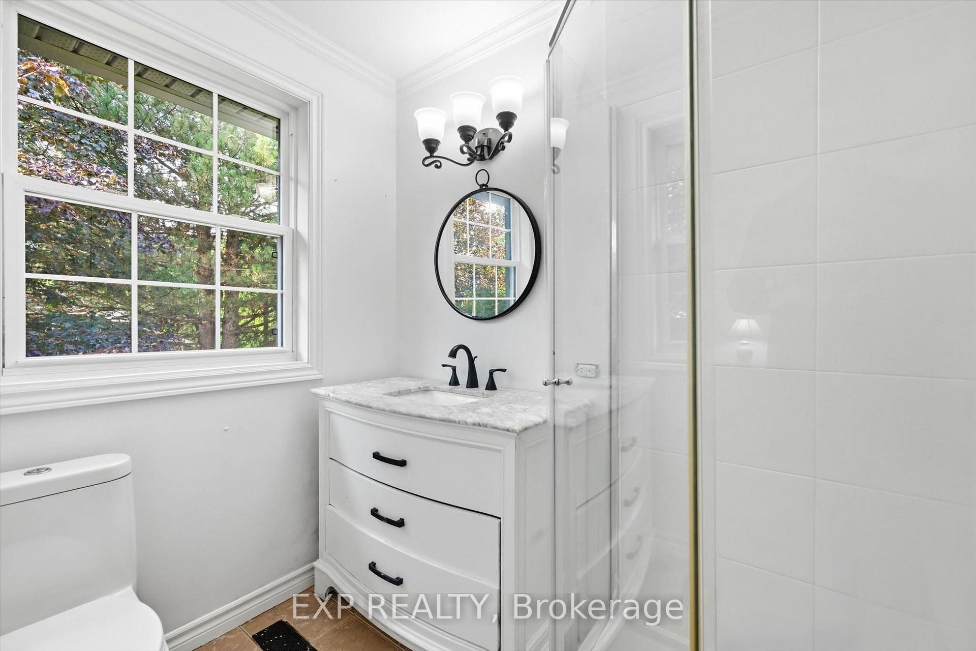 Photo 33 of 51 Chatterson Drive, Hamilton, Ancaster — HOMEH