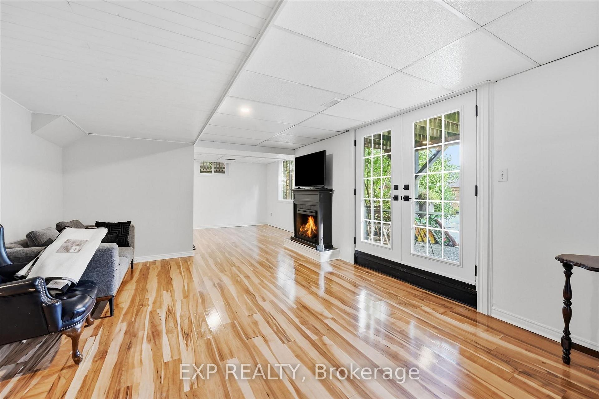 Photo 39 of 51 Chatterson Drive, Hamilton, Ancaster — HOMEH