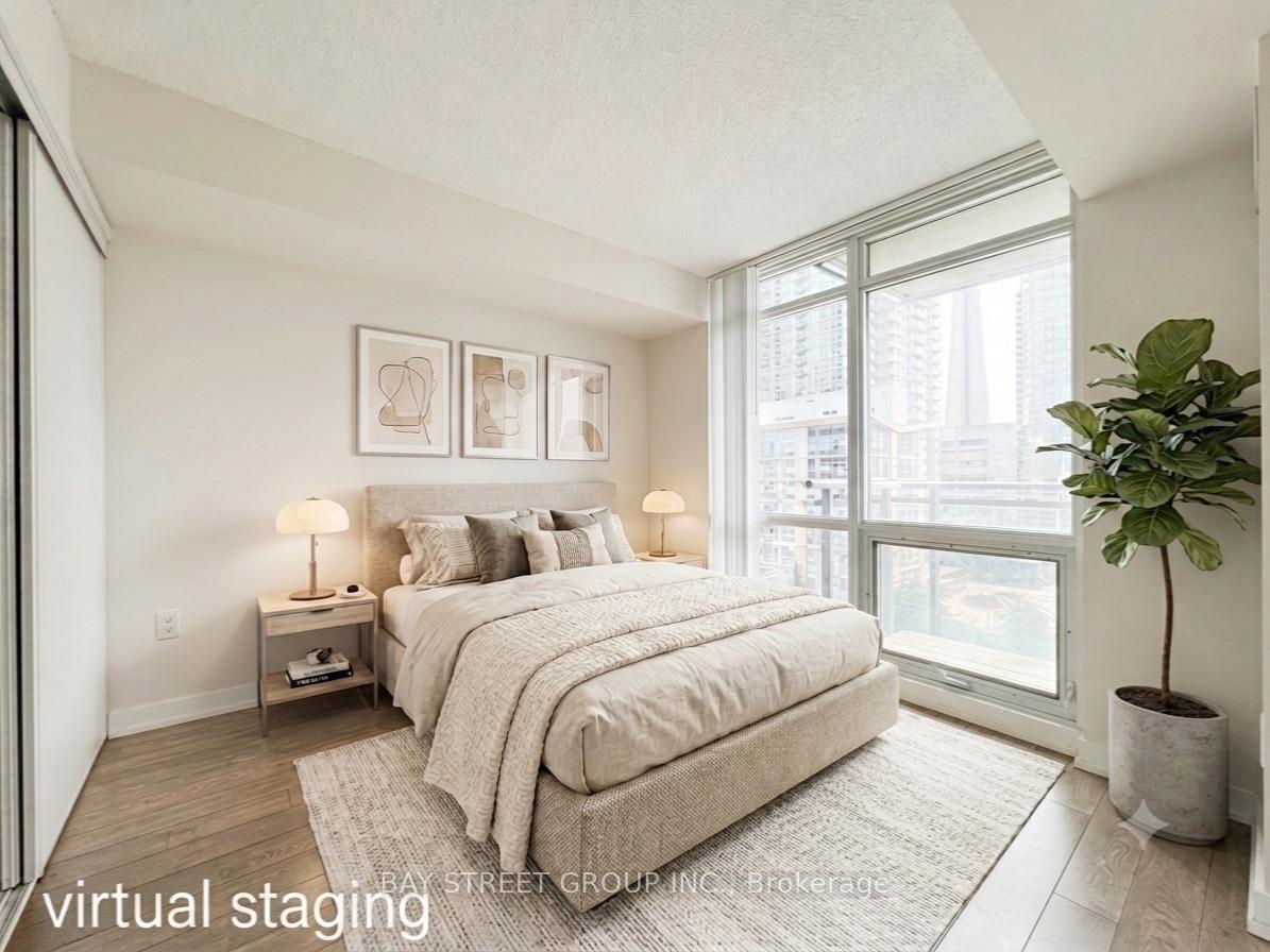 Photo 3 of Unit 807, 11 Brunel Court, Toronto, Waterfront Communities — HOMEH