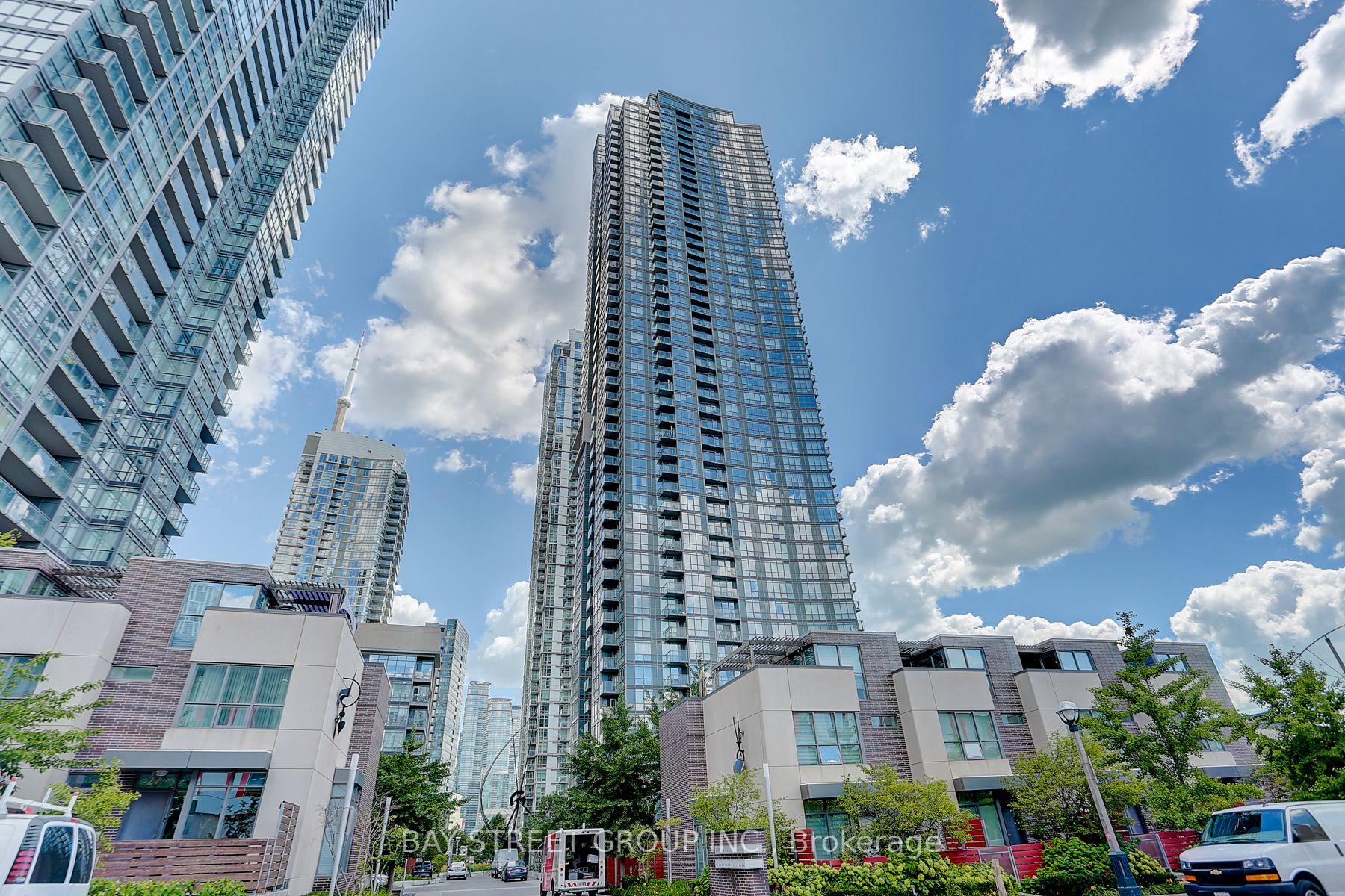 Photo 5 of Unit 807, 11 Brunel Court, Toronto, Waterfront Communities — HOMEH