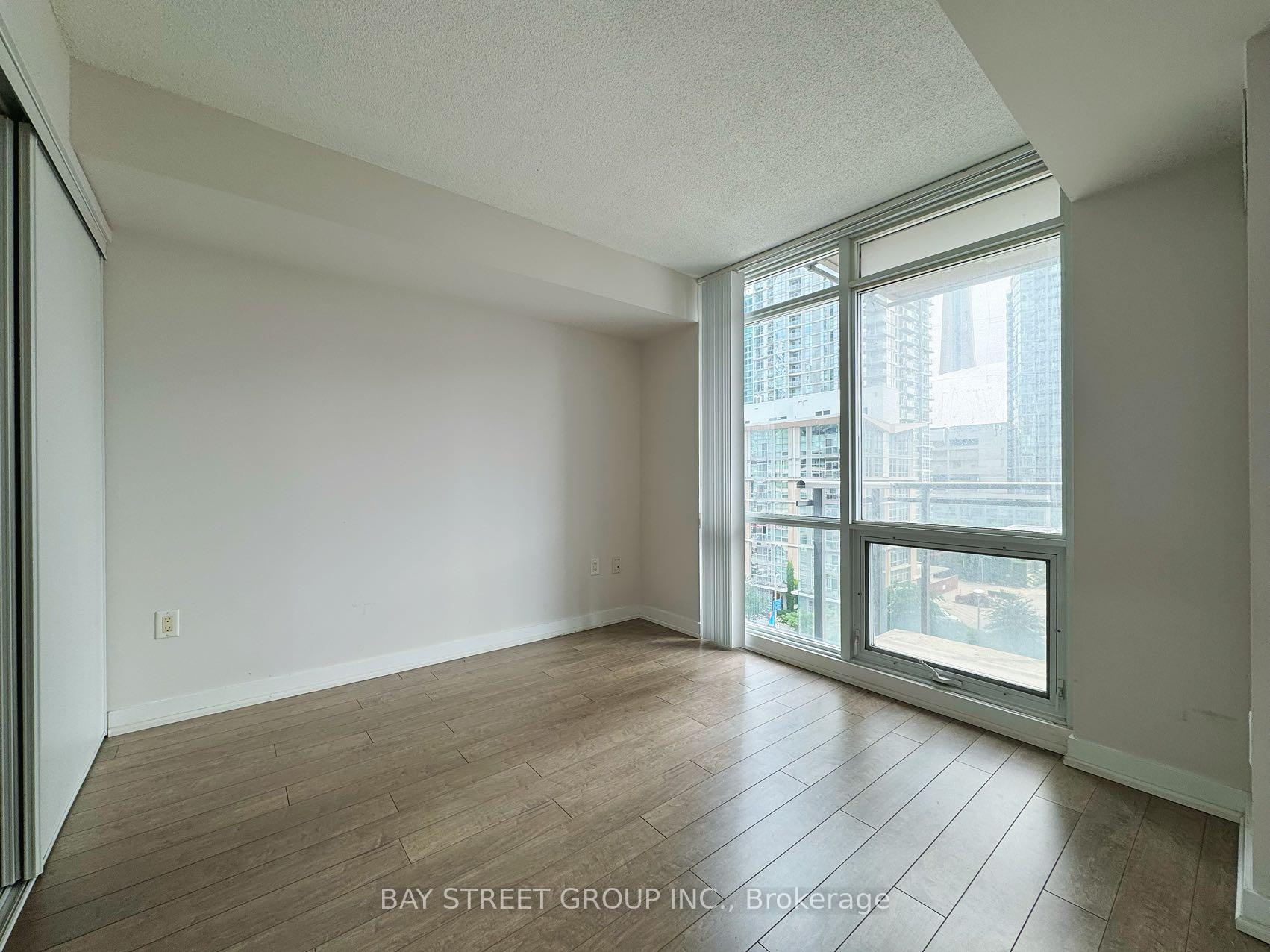 Photo 14 of Unit 807, 11 Brunel Court, Toronto, Waterfront Communities — HOMEH