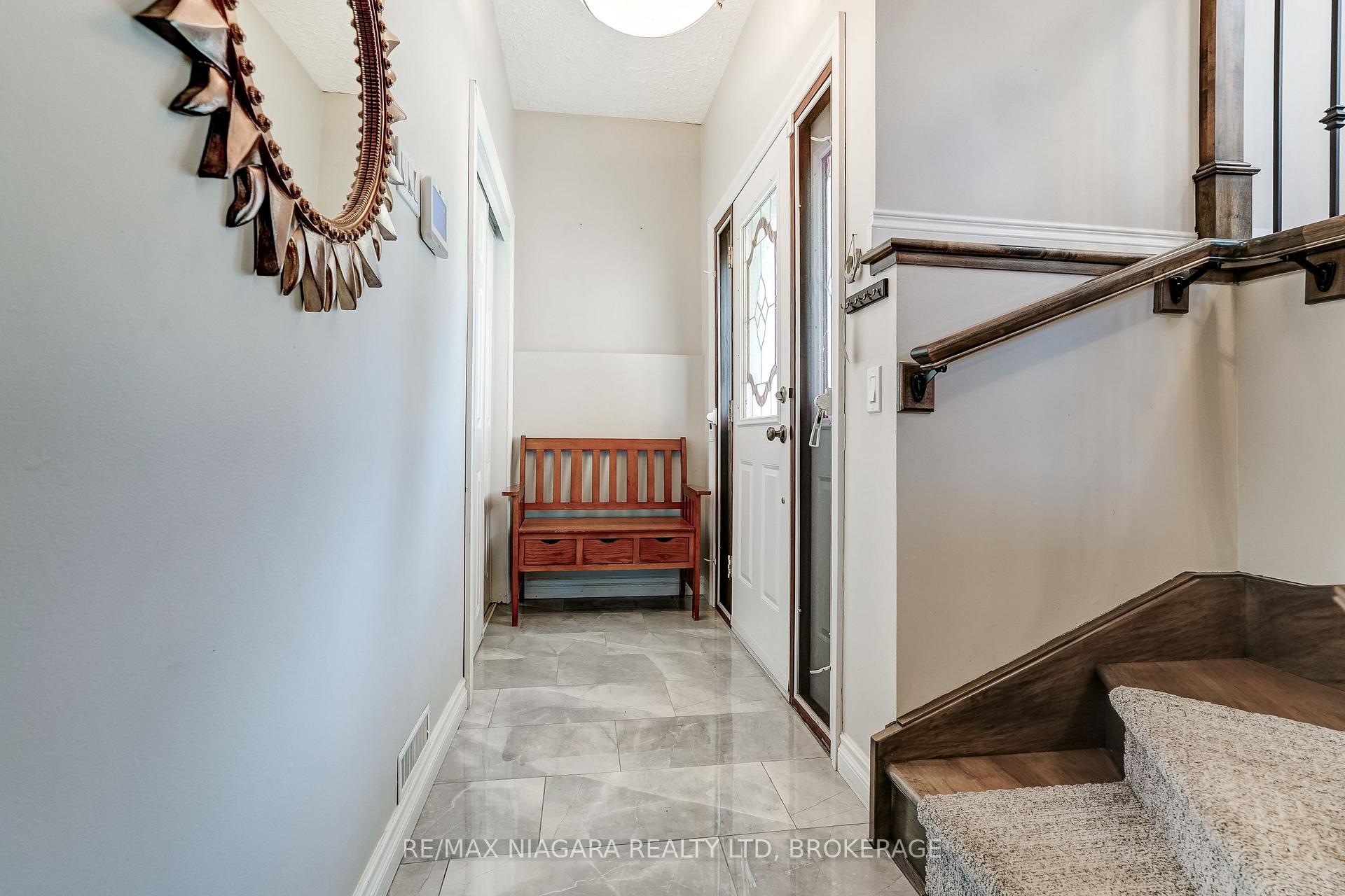 Photo 7 of 33 Hurricane Road, Pelham, Fonthill — HOMEH