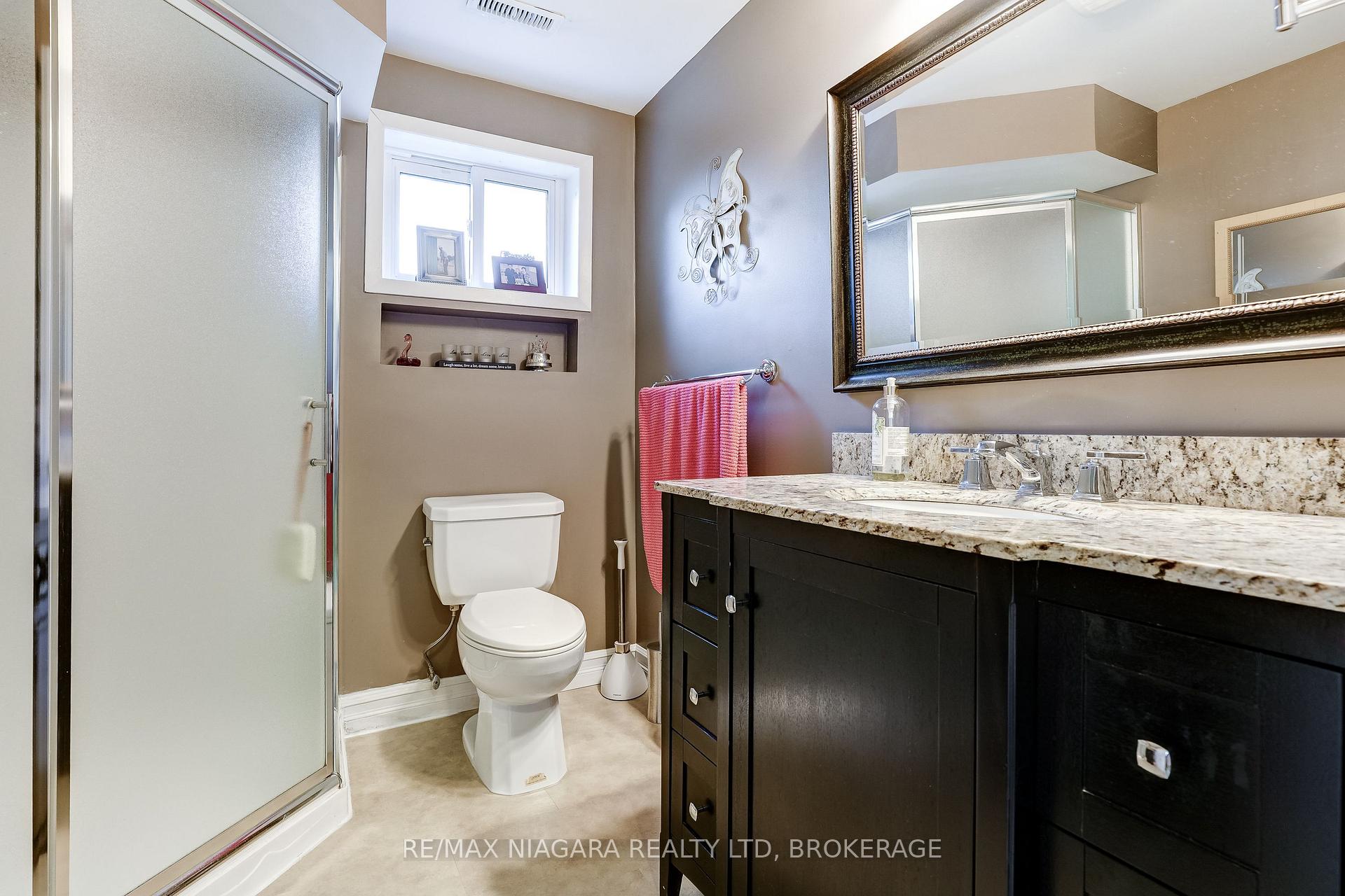 Photo 26 of 33 Hurricane Road, Pelham, Fonthill — HOMEH