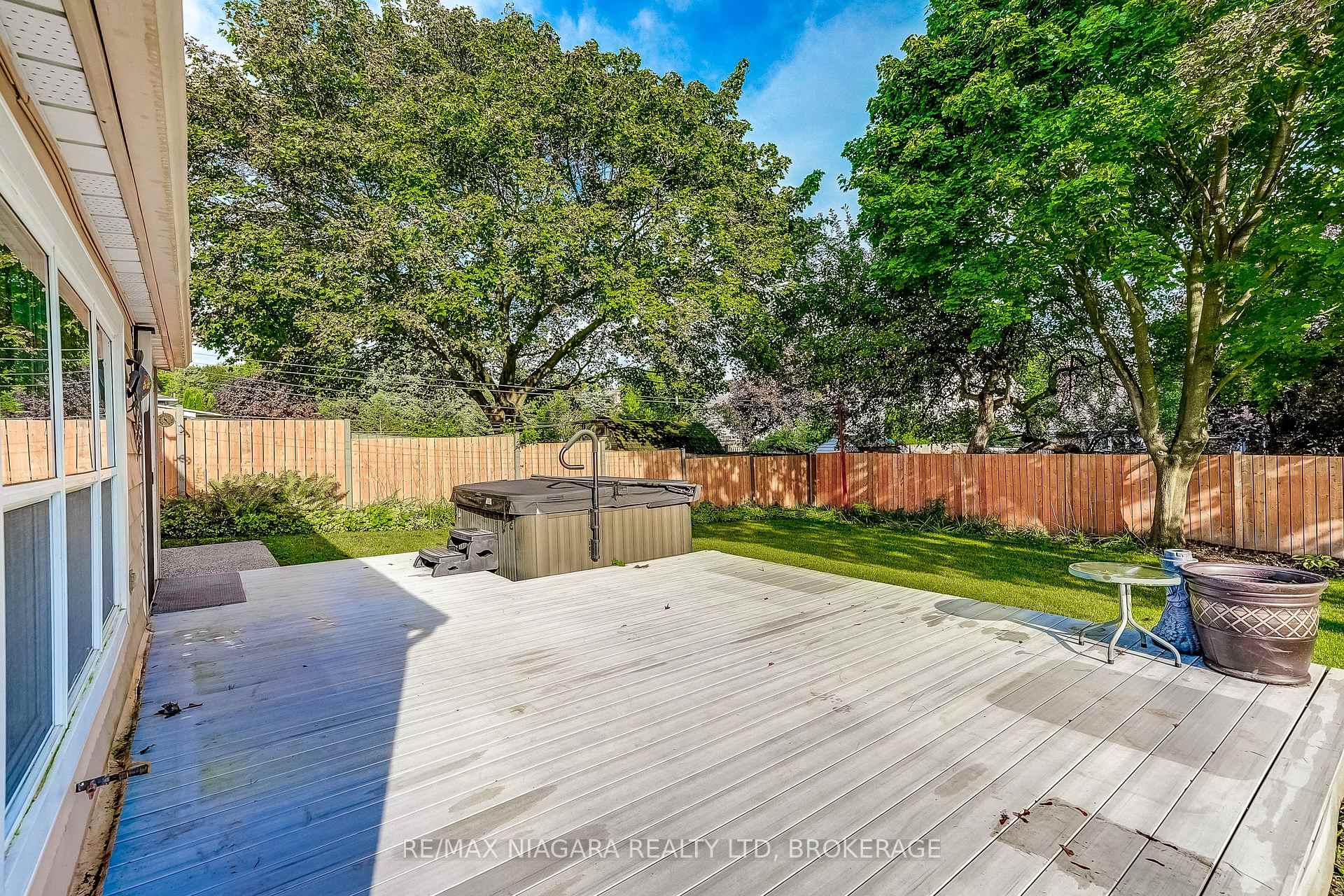 Photo 37 of 33 Hurricane Road, Pelham, Fonthill — HOMEH