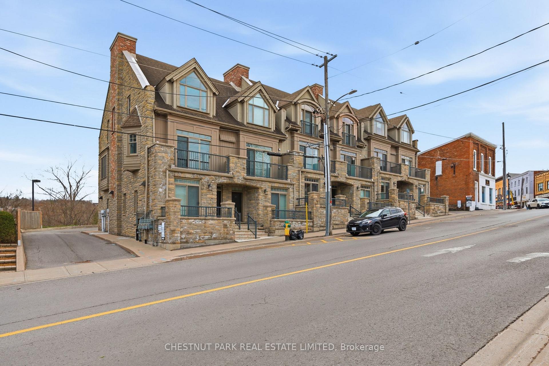 Photo 3 of Unit 2, 4 Bridge Street, Prince Edward County, Picton Ward — HOMEH