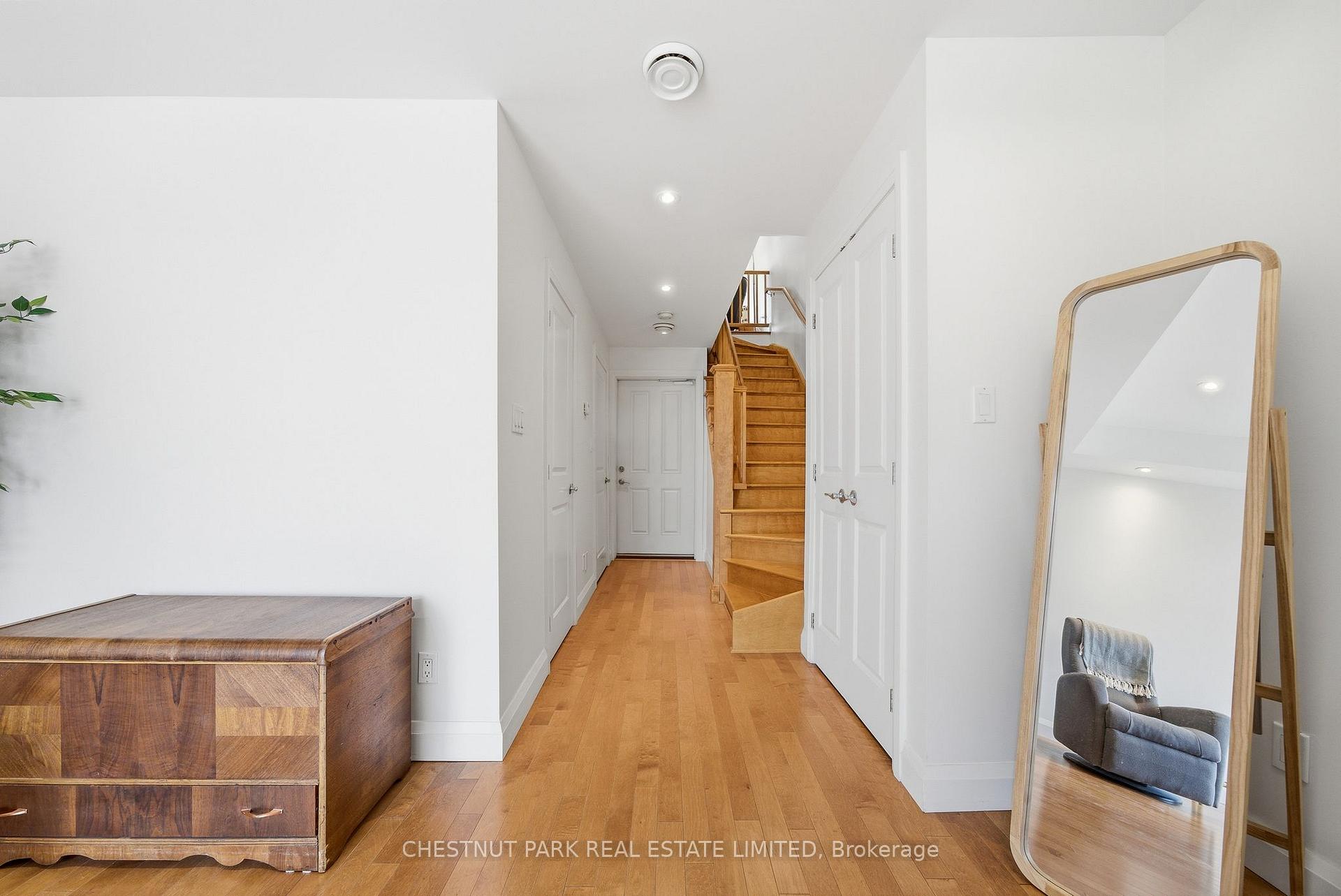 Photo 9 of Unit 2, 4 Bridge Street, Prince Edward County, Picton Ward — HOMEH