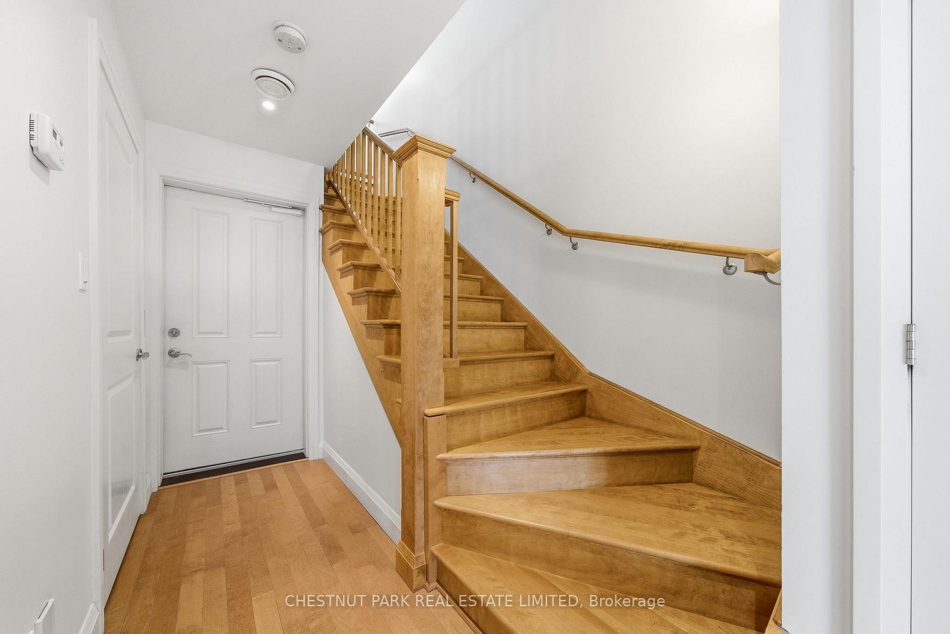 Photo 10 of Unit 2, 4 Bridge Street, Prince Edward County, Picton Ward — HOMEH