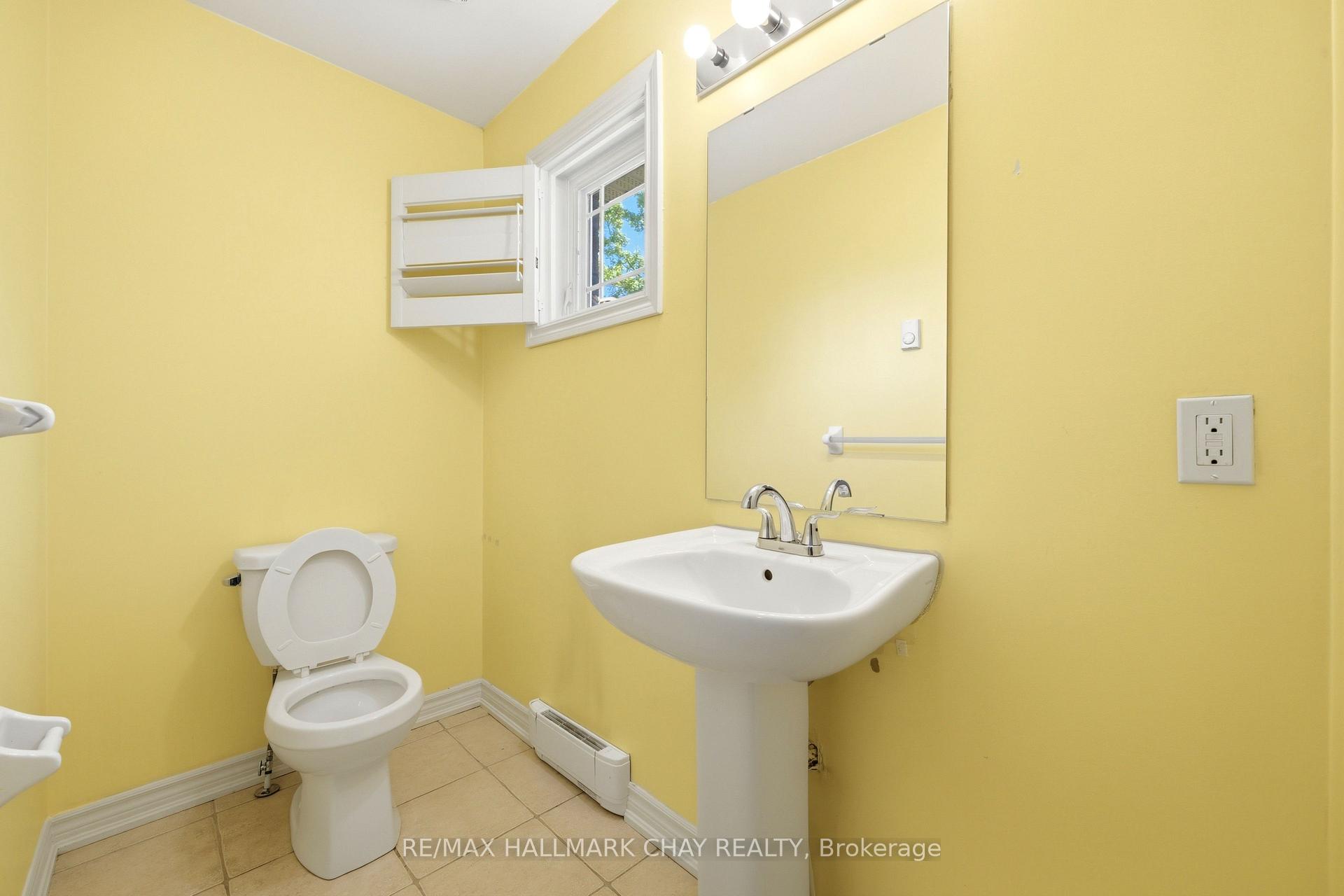 Photo 6 of Unit 1, 408 Veterans Drive, Barrie, Holly — HOMEH