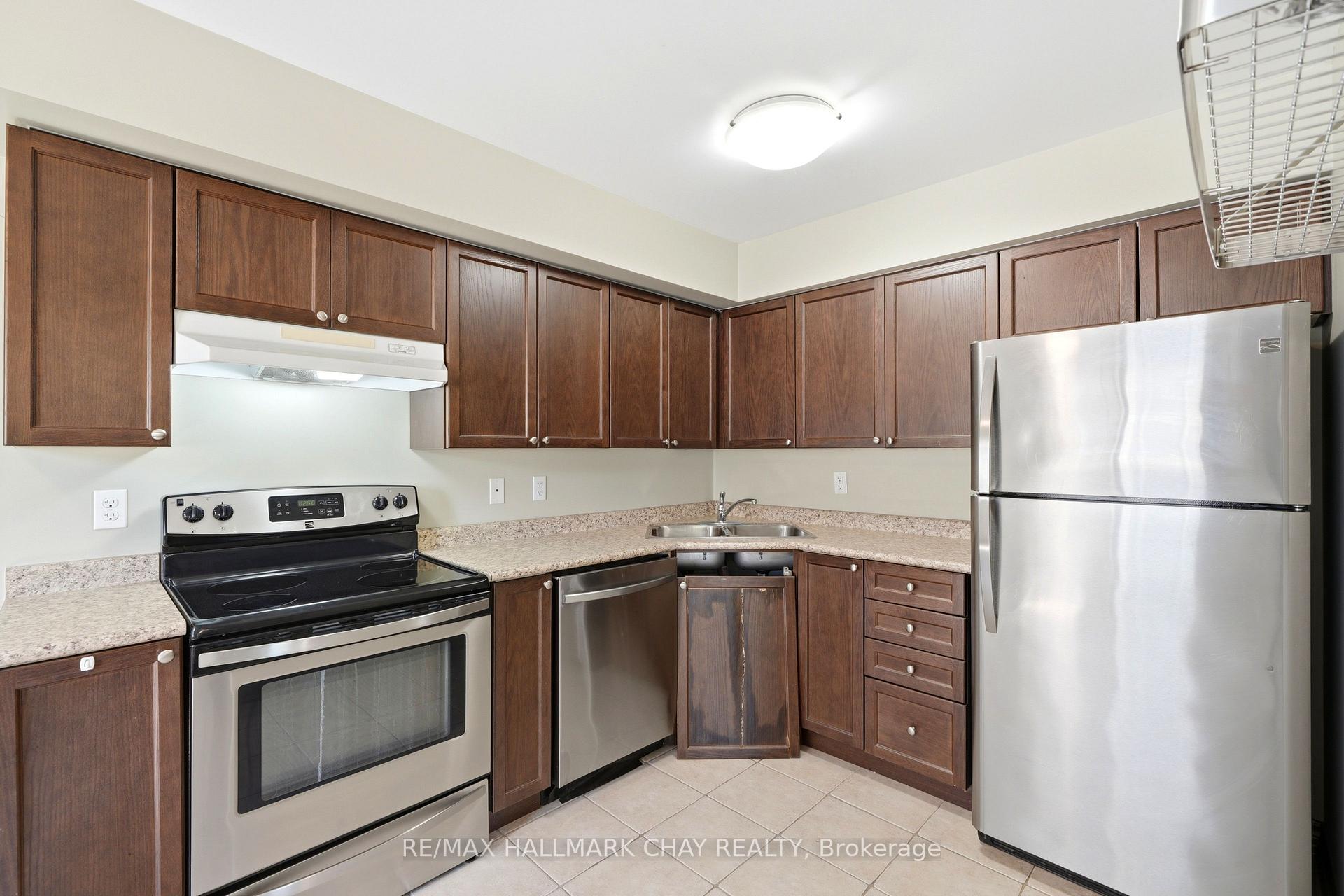 Photo 14 of Unit 1, 408 Veterans Drive, Barrie, Holly — HOMEH