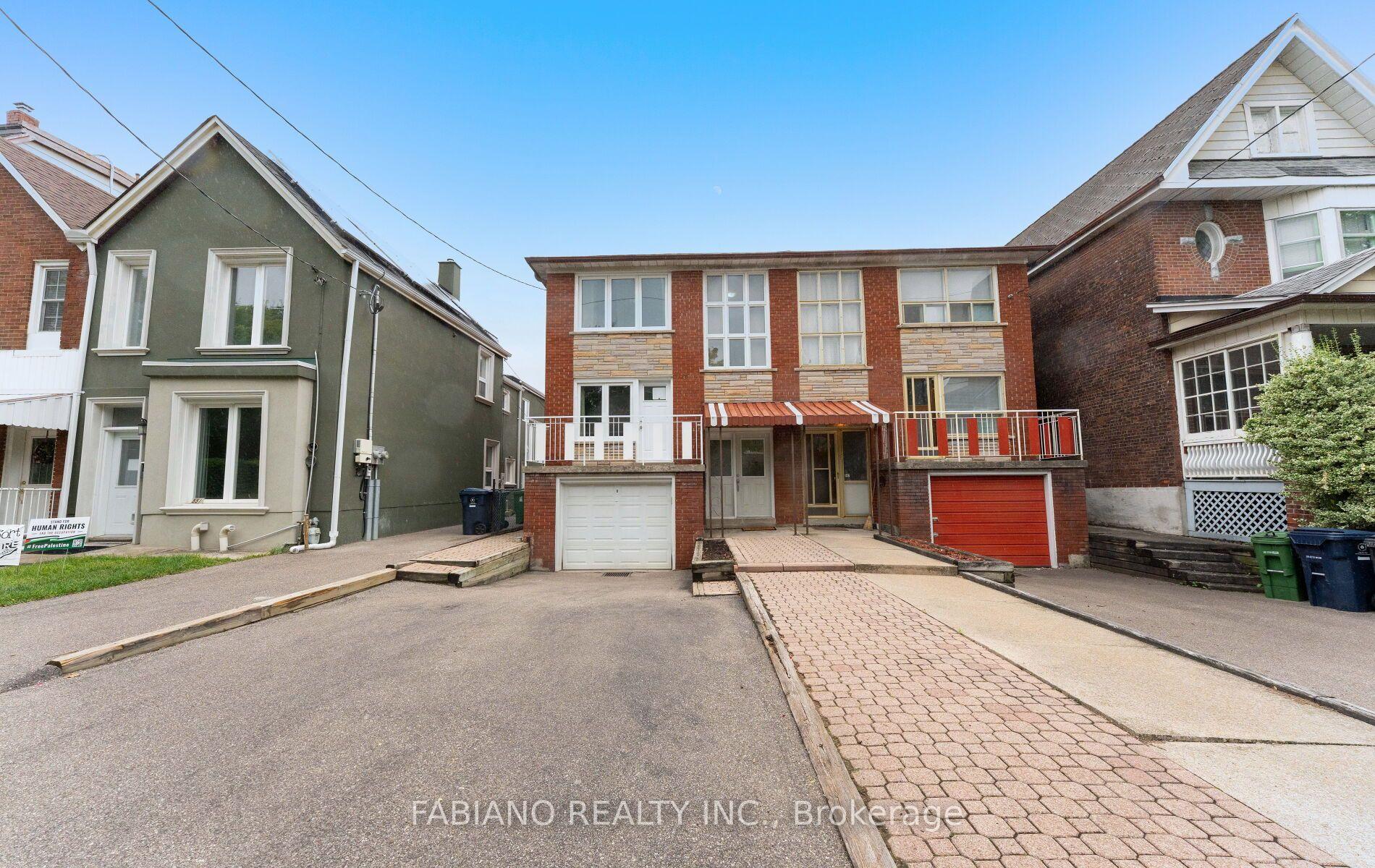 Photo 2 of 549 Gladstone Avenue, Toronto, Dovercourt-Wallace Emerson-Junction — HOMEH