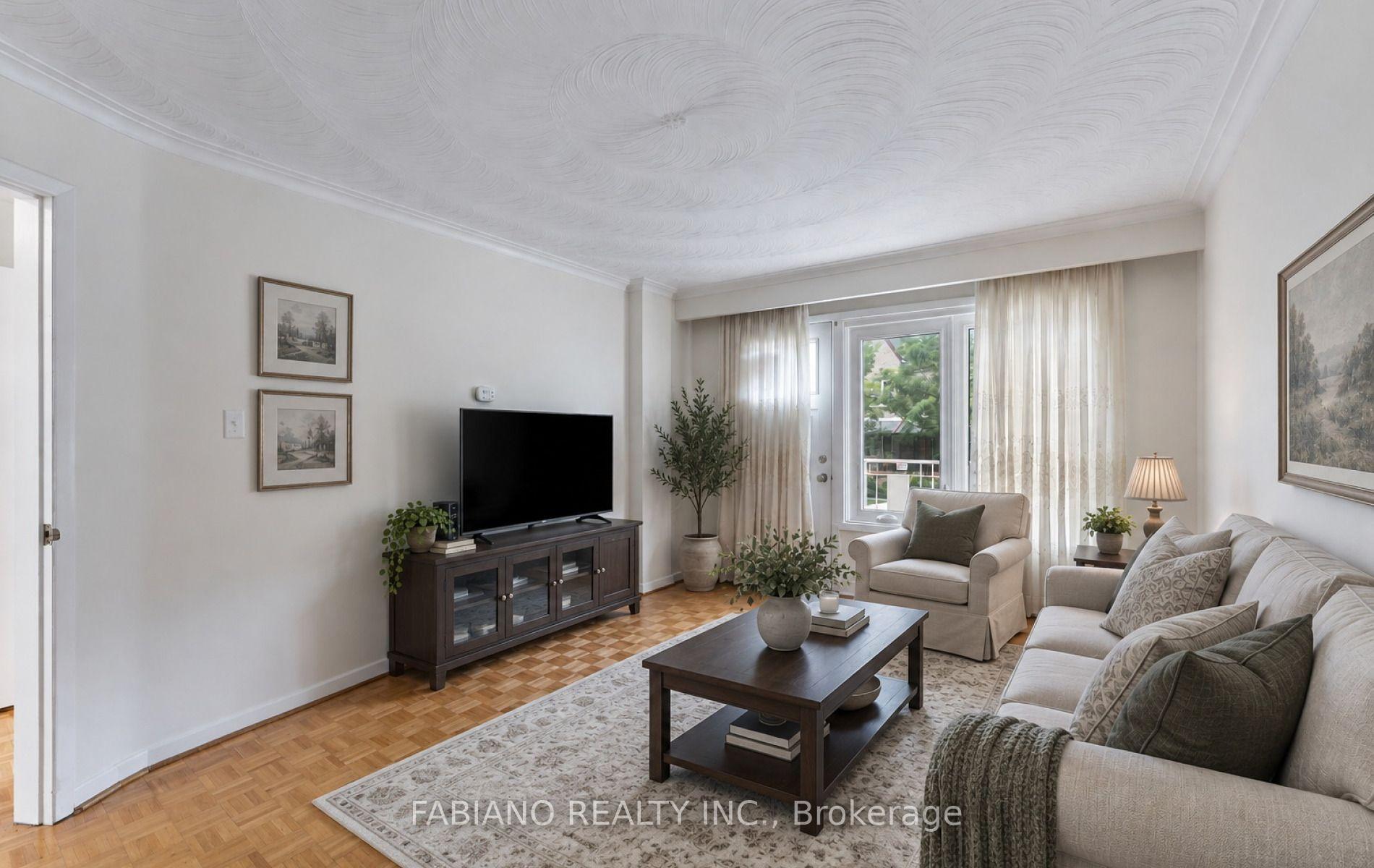 Photo 6 of 549 Gladstone Avenue, Toronto, Dovercourt-Wallace Emerson-Junction — HOMEH