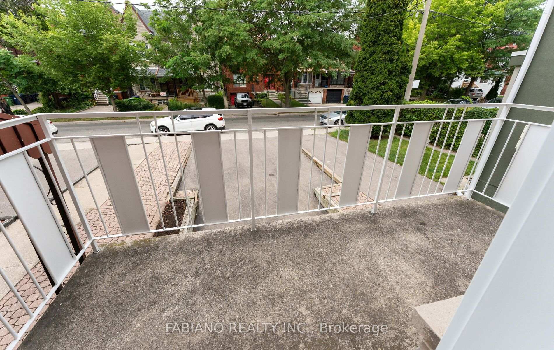 Photo 8 of 549 Gladstone Avenue, Toronto, Dovercourt-Wallace Emerson-Junction — HOMEH