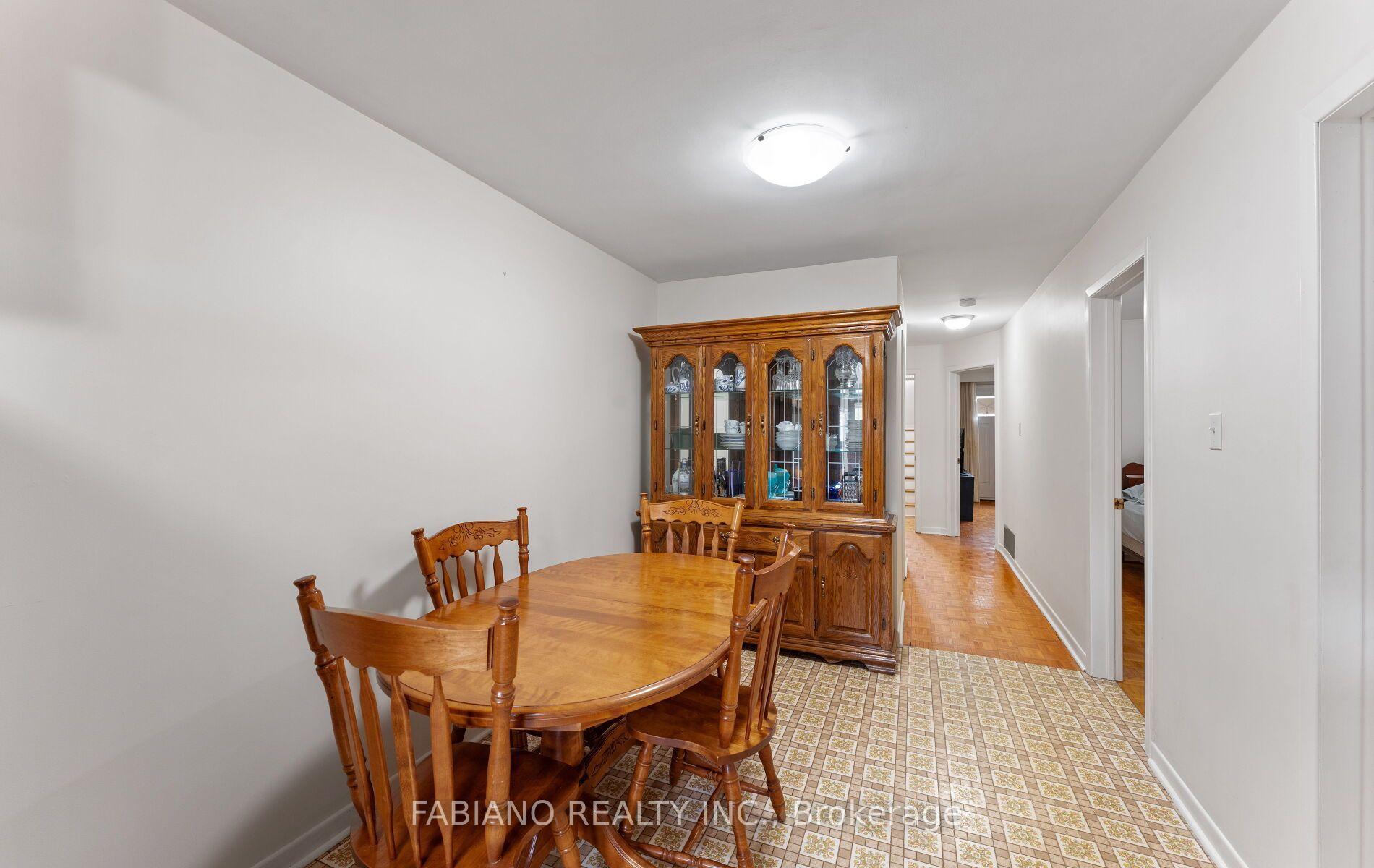 Photo 13 of 549 Gladstone Avenue, Toronto, Dovercourt-Wallace Emerson-Junction — HOMEH