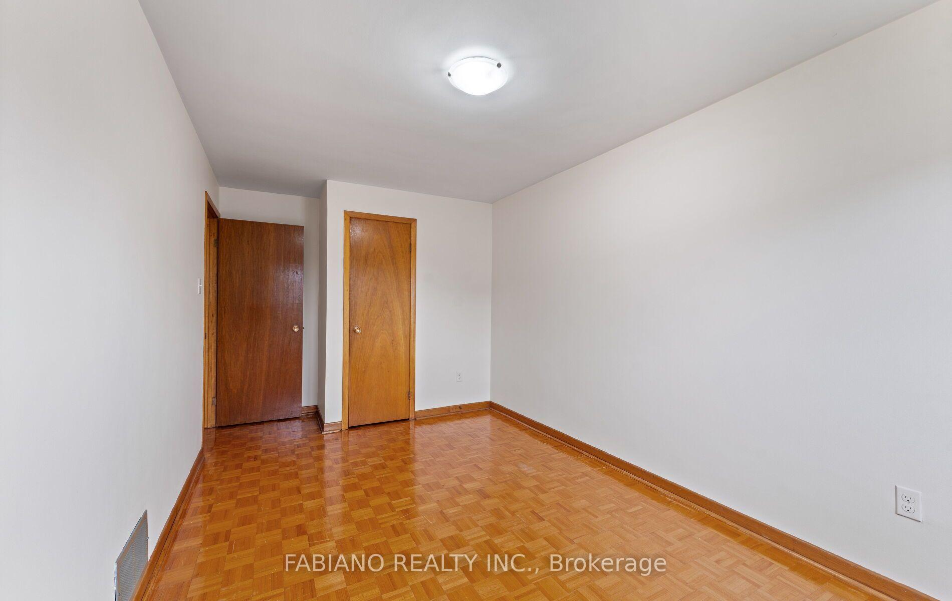 Photo 28 of 549 Gladstone Avenue, Toronto, Dovercourt-Wallace Emerson-Junction — HOMEH