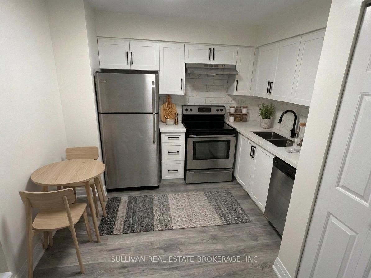 Photo 11 of Unit 702, 3227 King Street E, Kitchener, Chicopee/Freeport — HOMEH