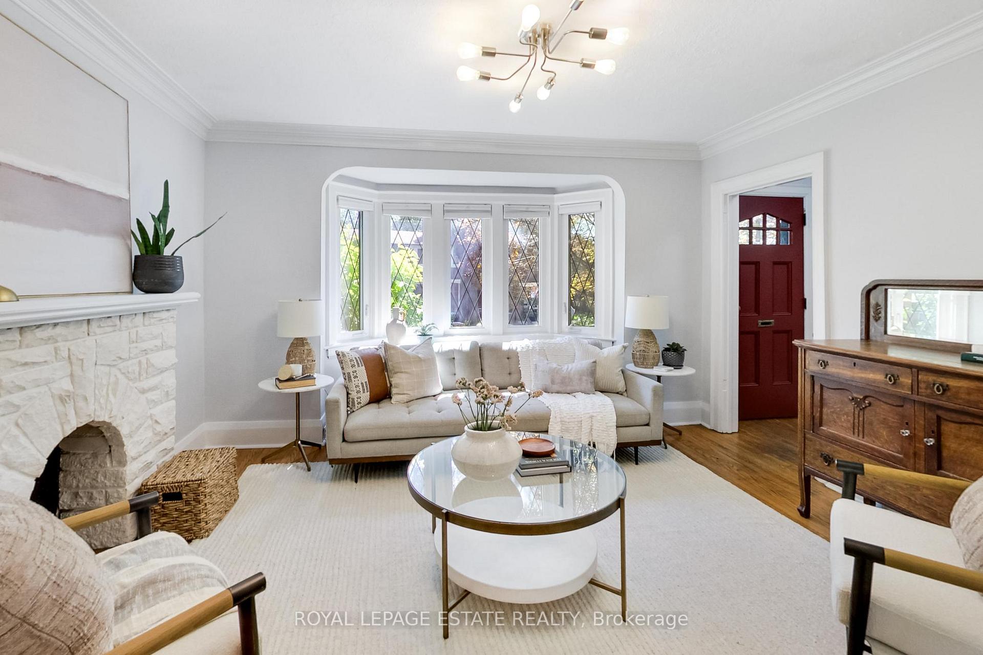 Photo 3 of 64 Wildwood Crescent, Toronto, Woodbine Corridor — HOMEH
